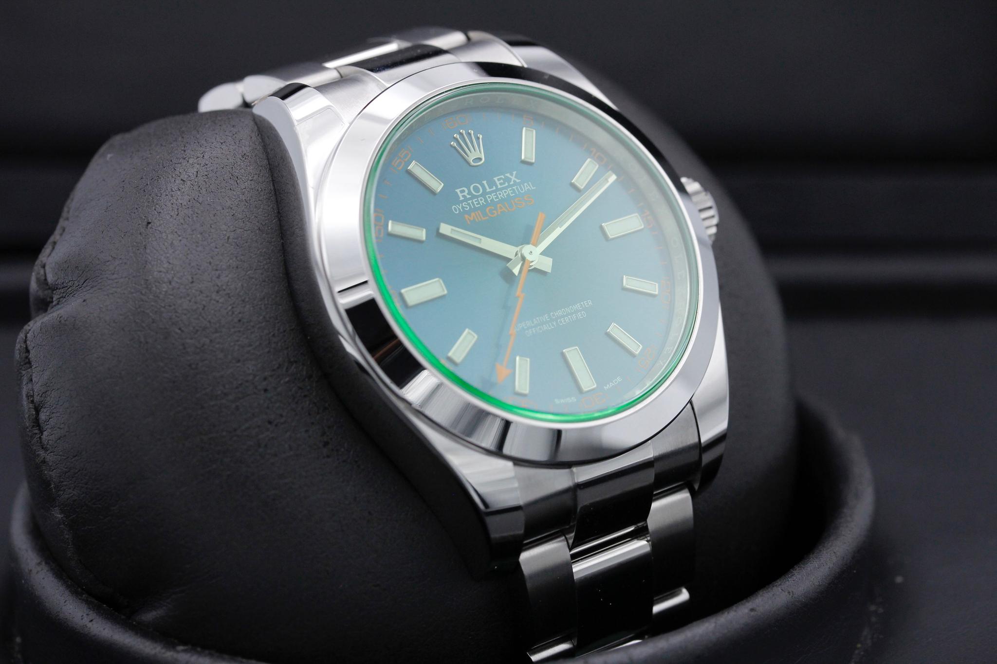 Watch Image 10