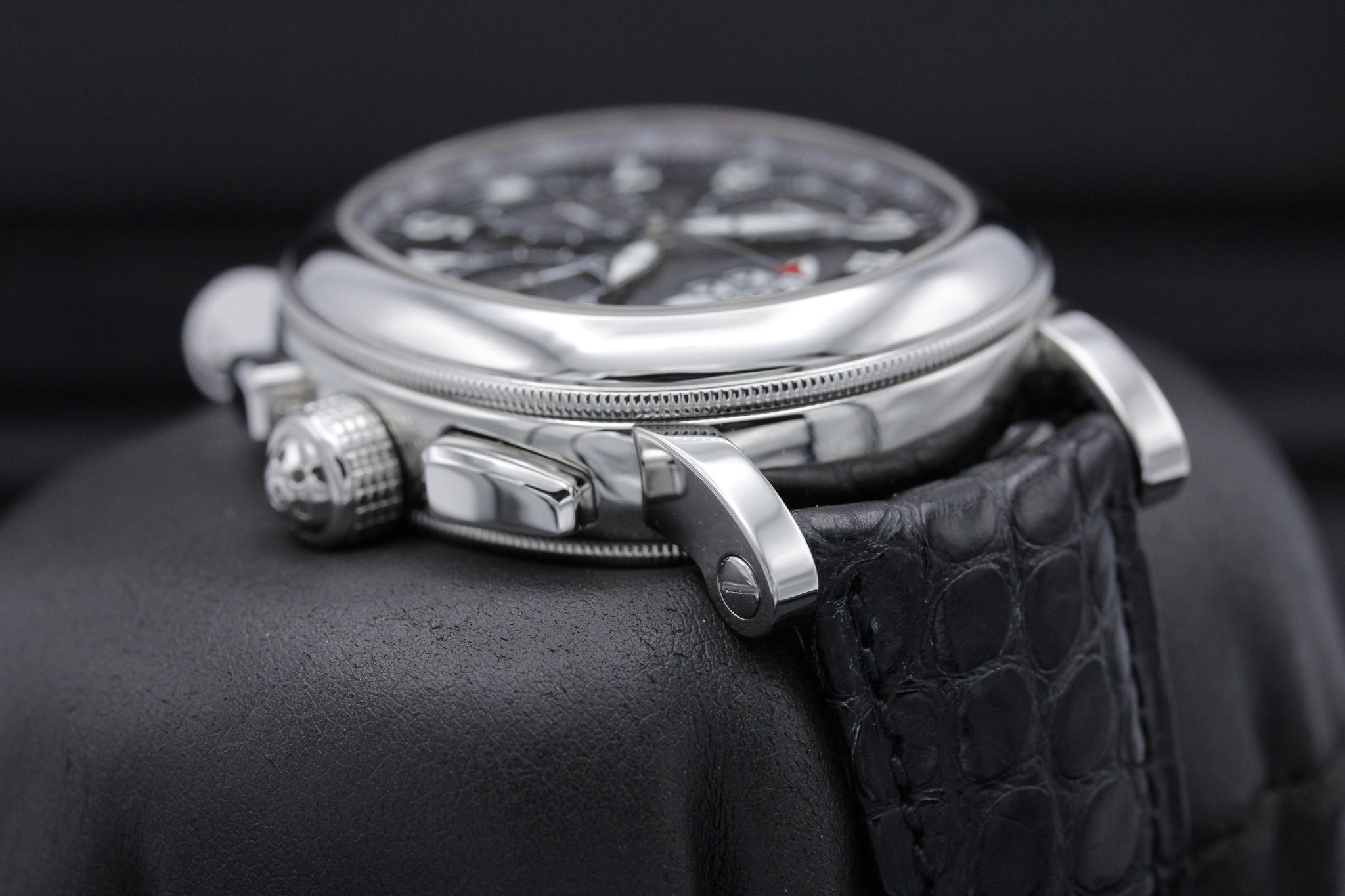 Watch Image 4