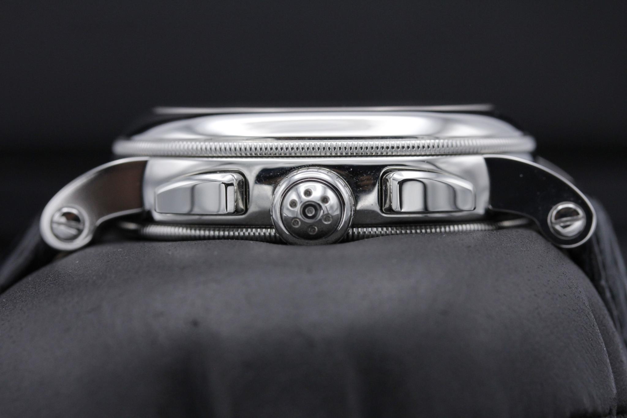 Watch Image 3