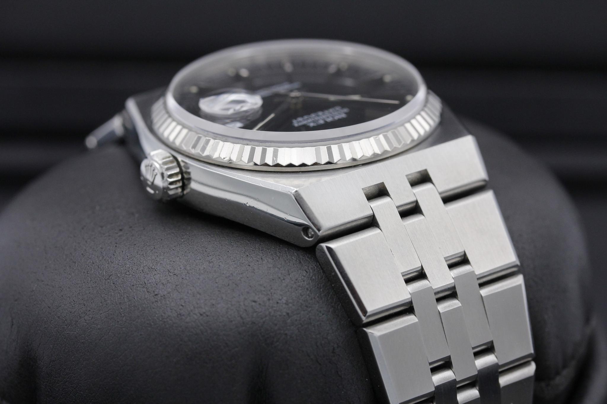 Watch Image 4