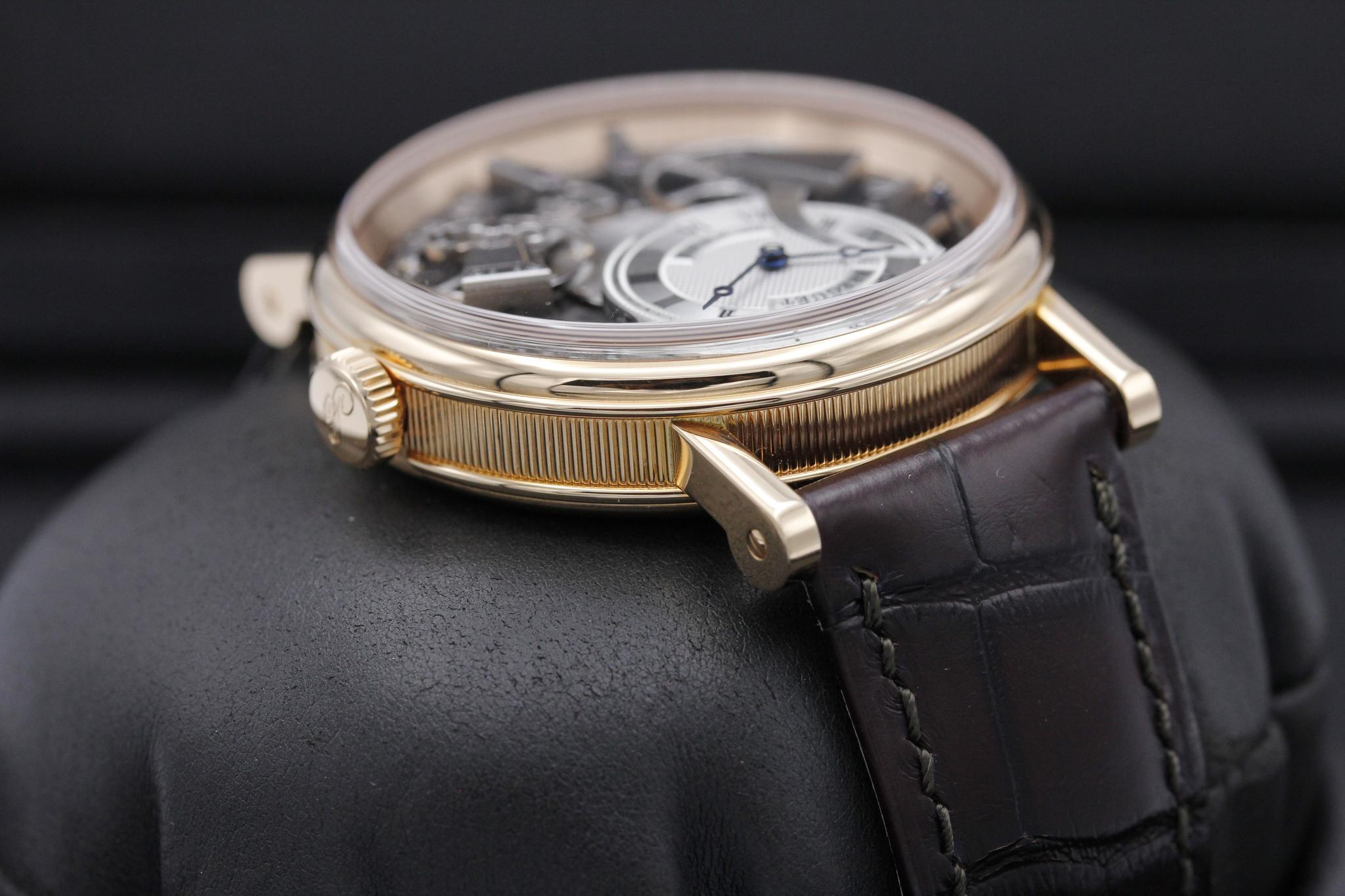 Watch Image 4