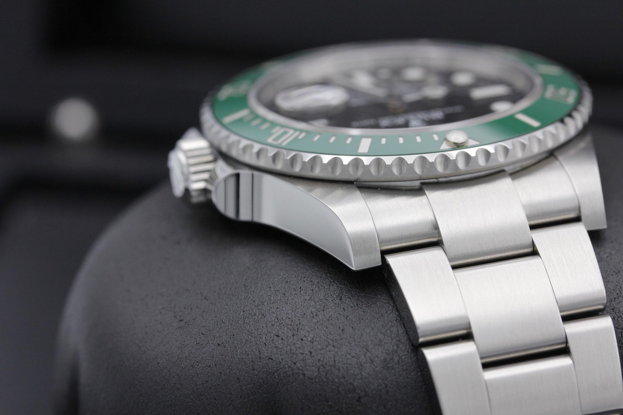 Watch Image 4