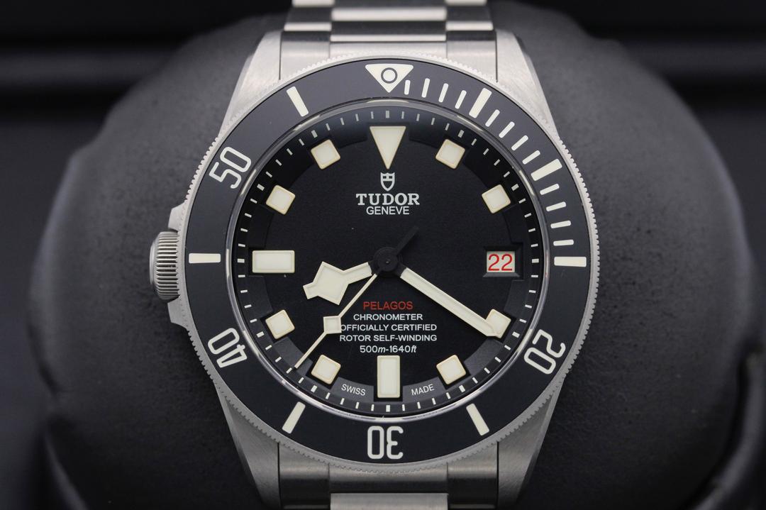 Tudor Pelagos LHD 25610TNL