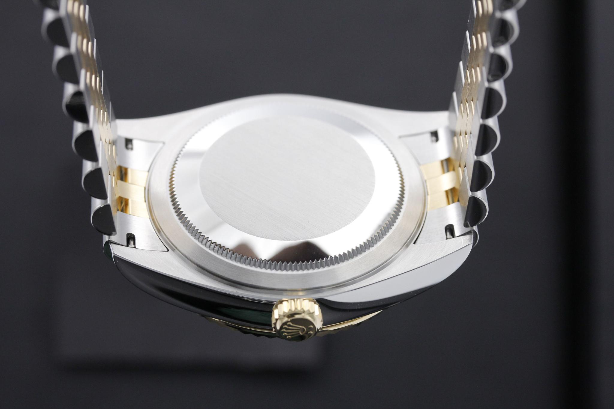Watch Image 7