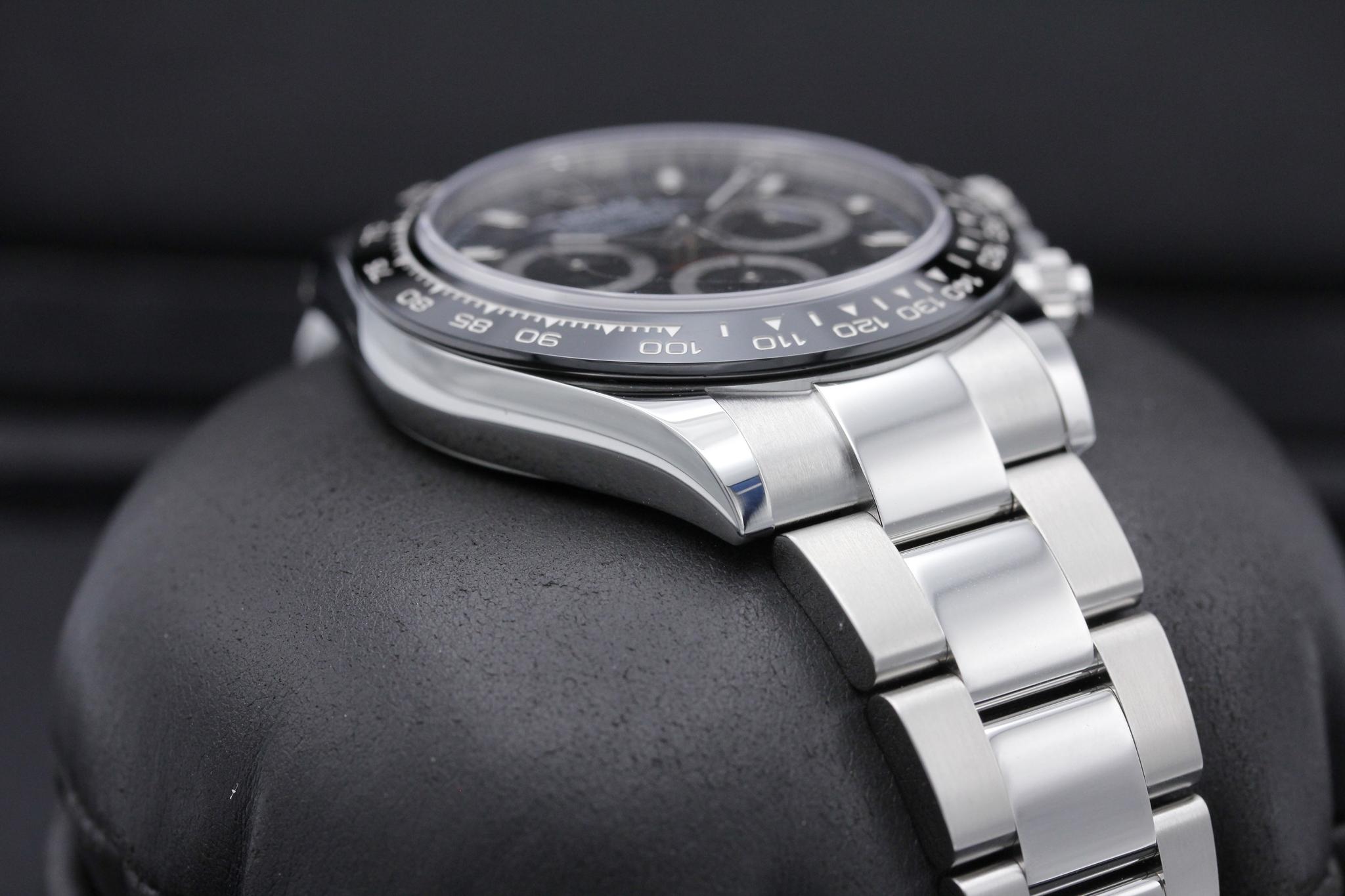 Watch Image 6