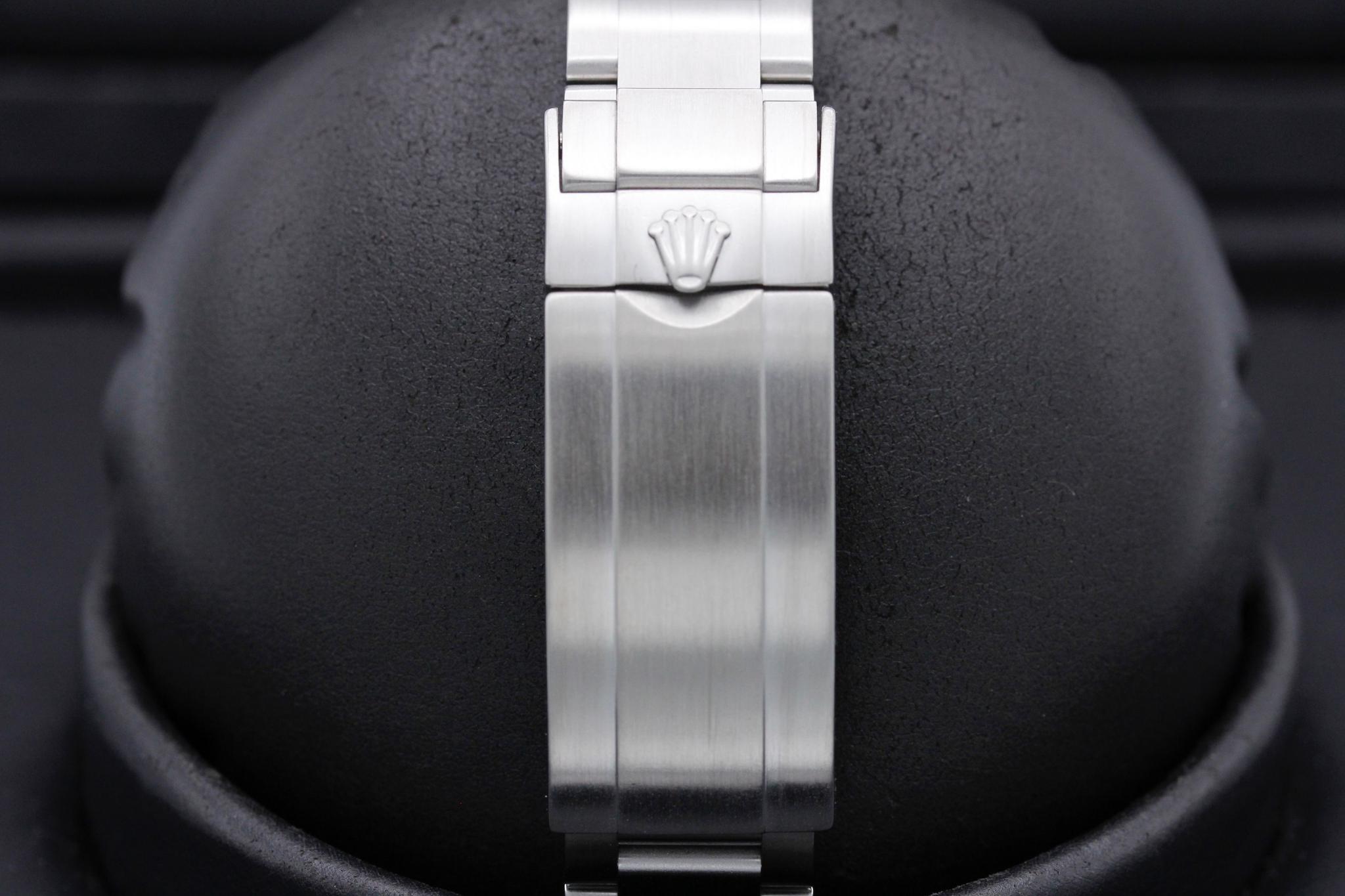 Watch Image 8