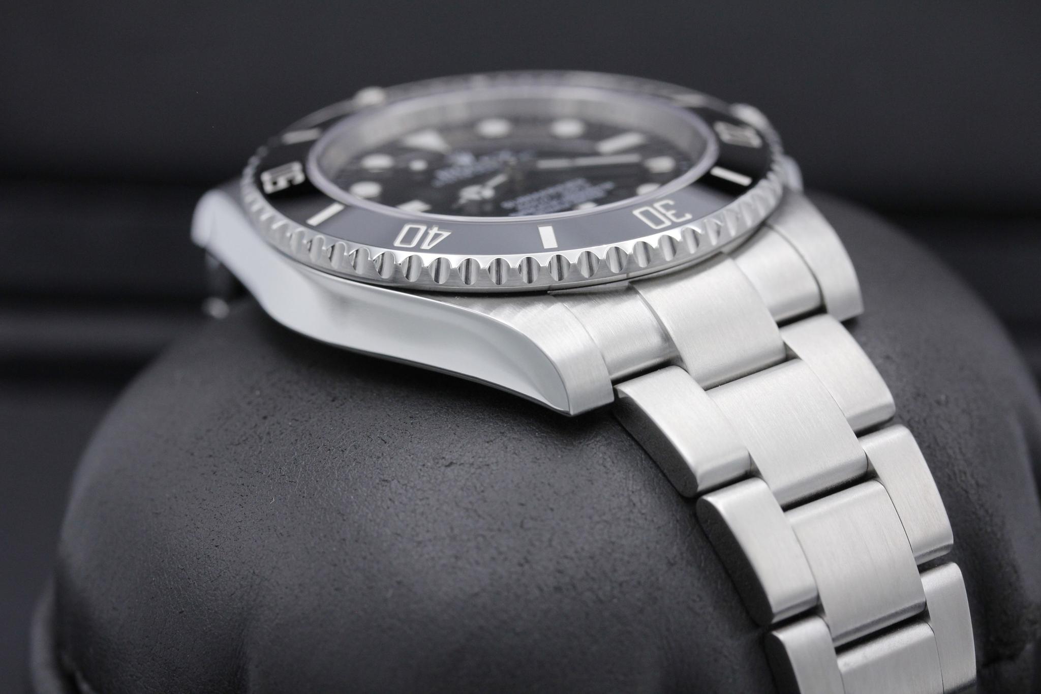 Watch Image 6
