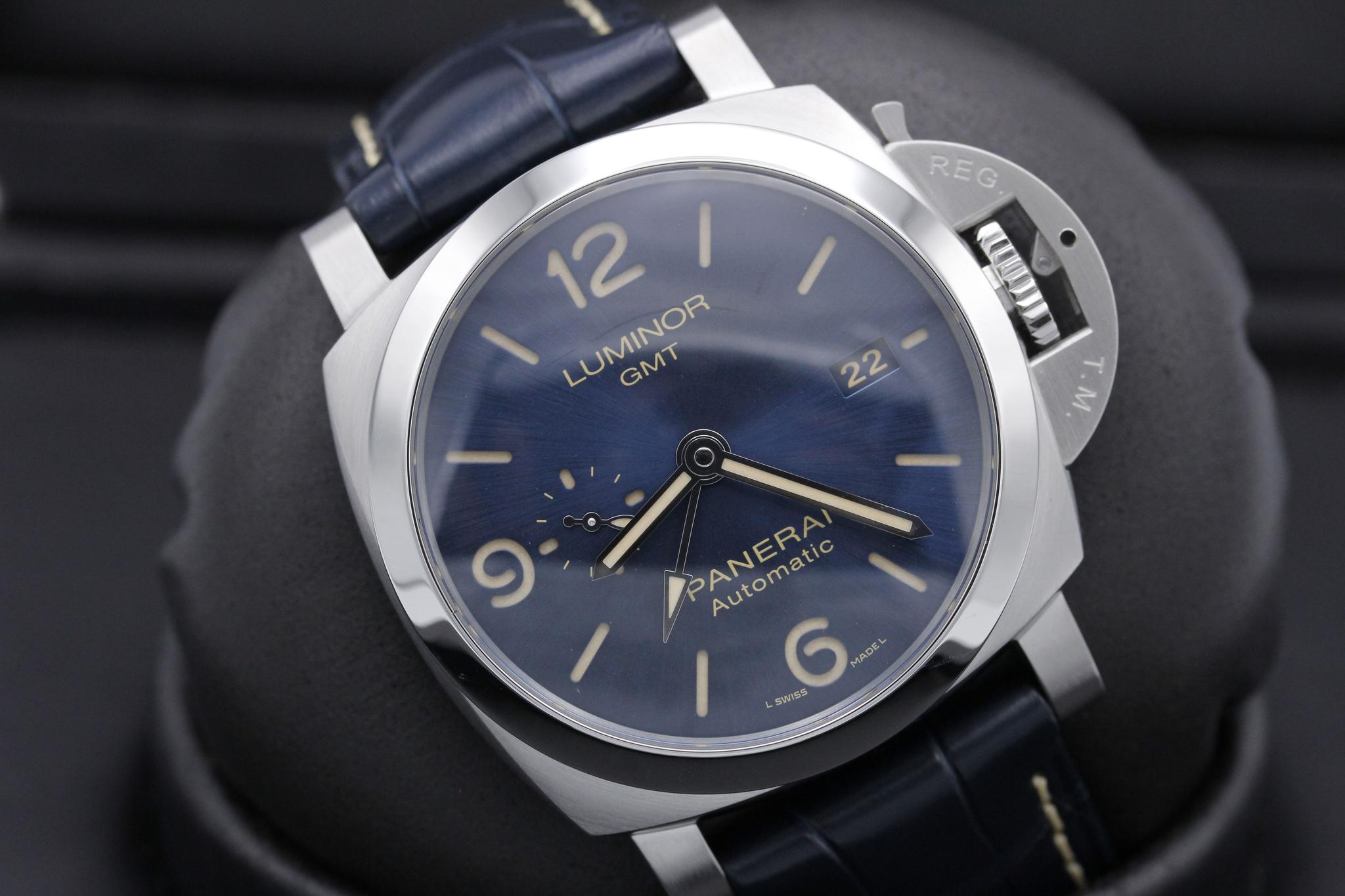 Watch Image 9