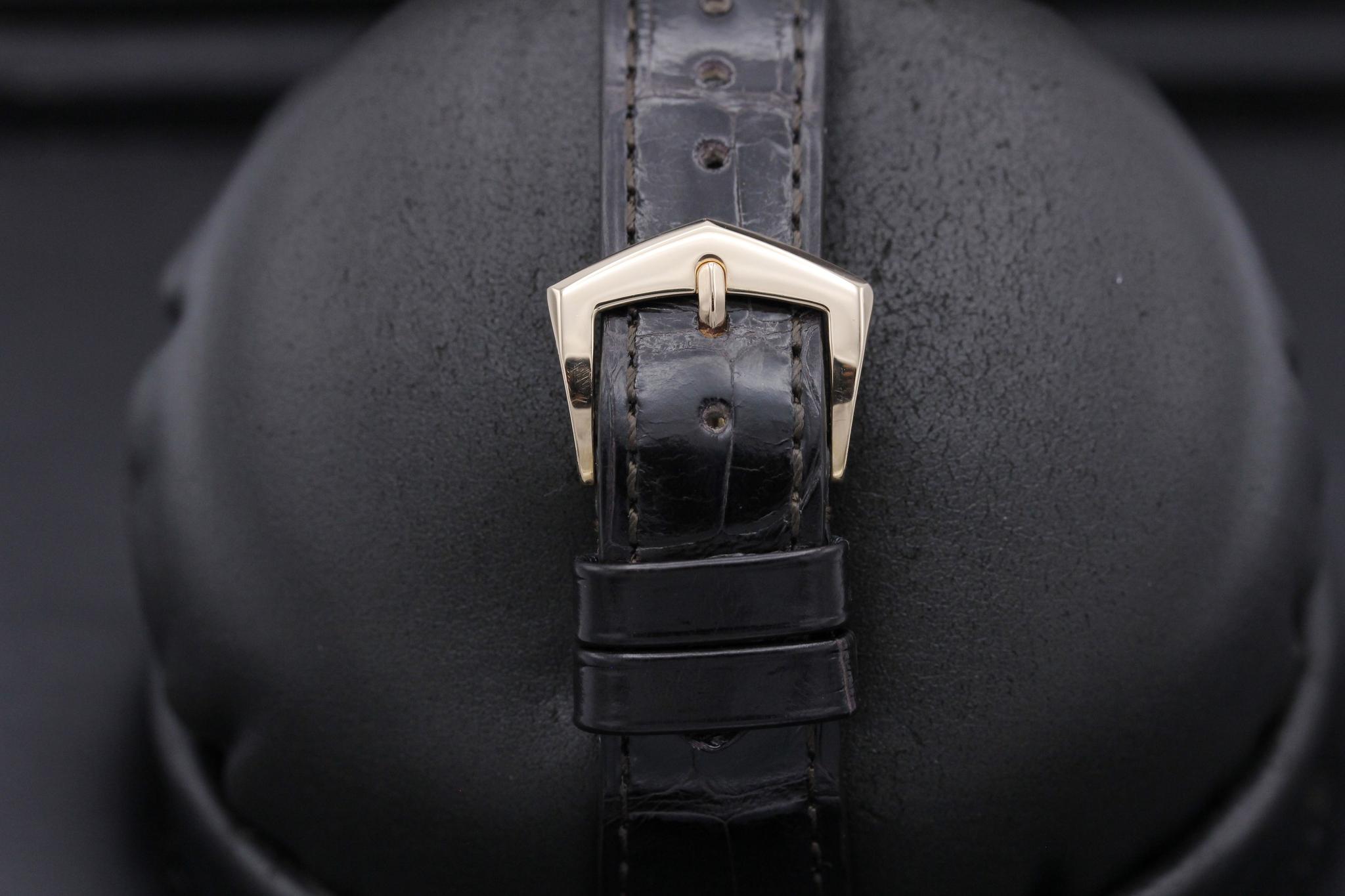 Watch Image 8