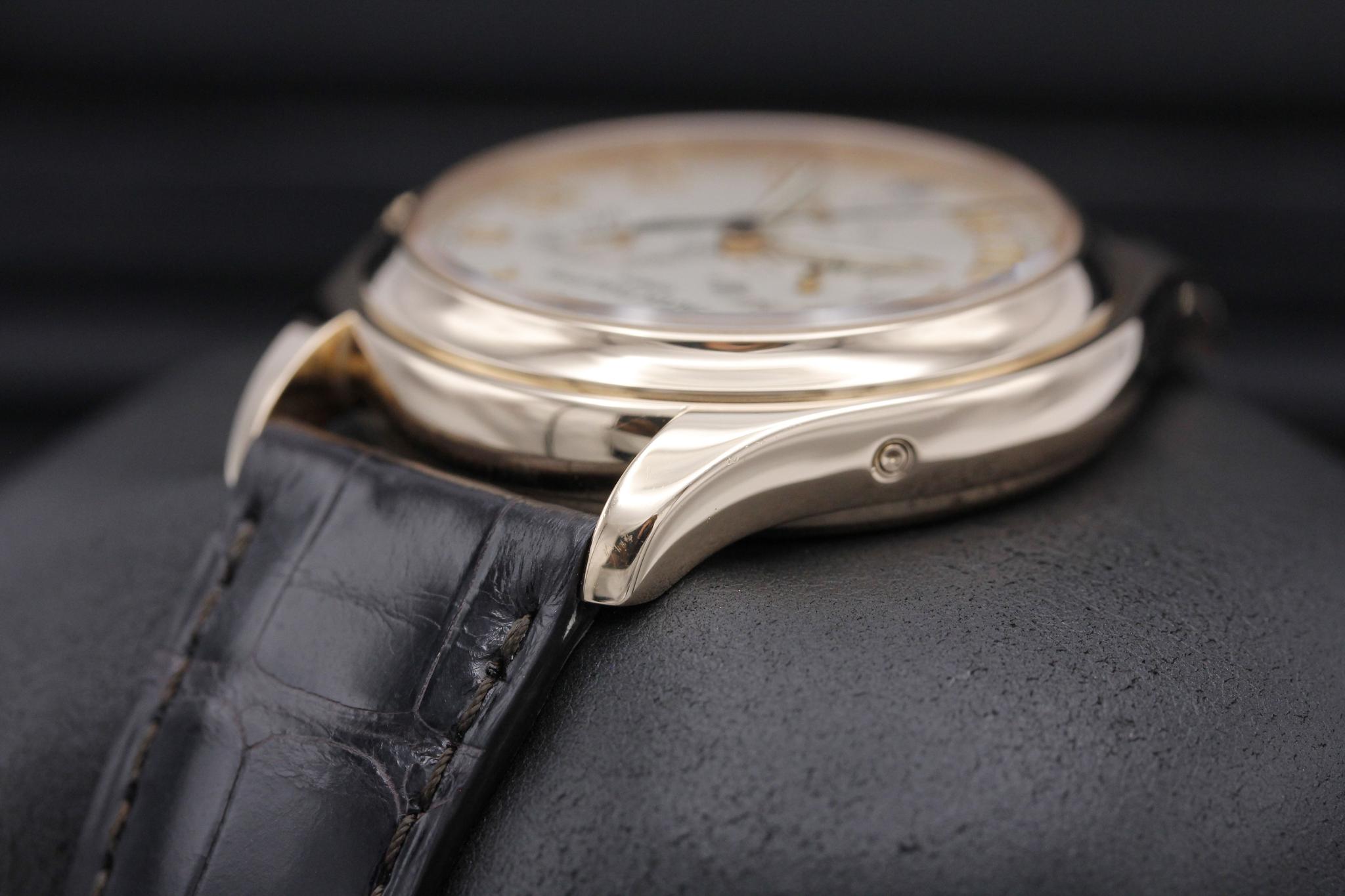 Watch Image 5