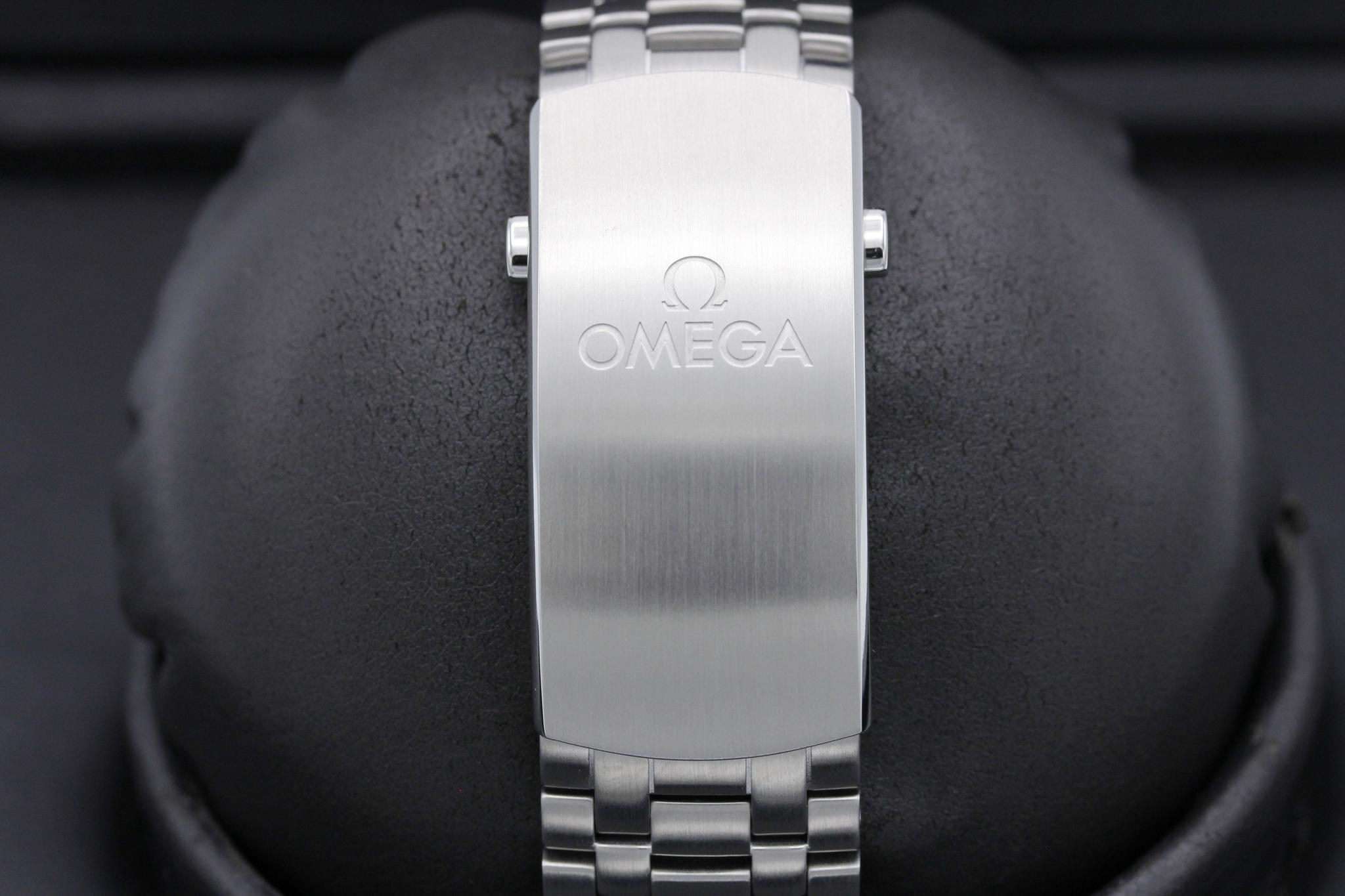 Watch Image 8