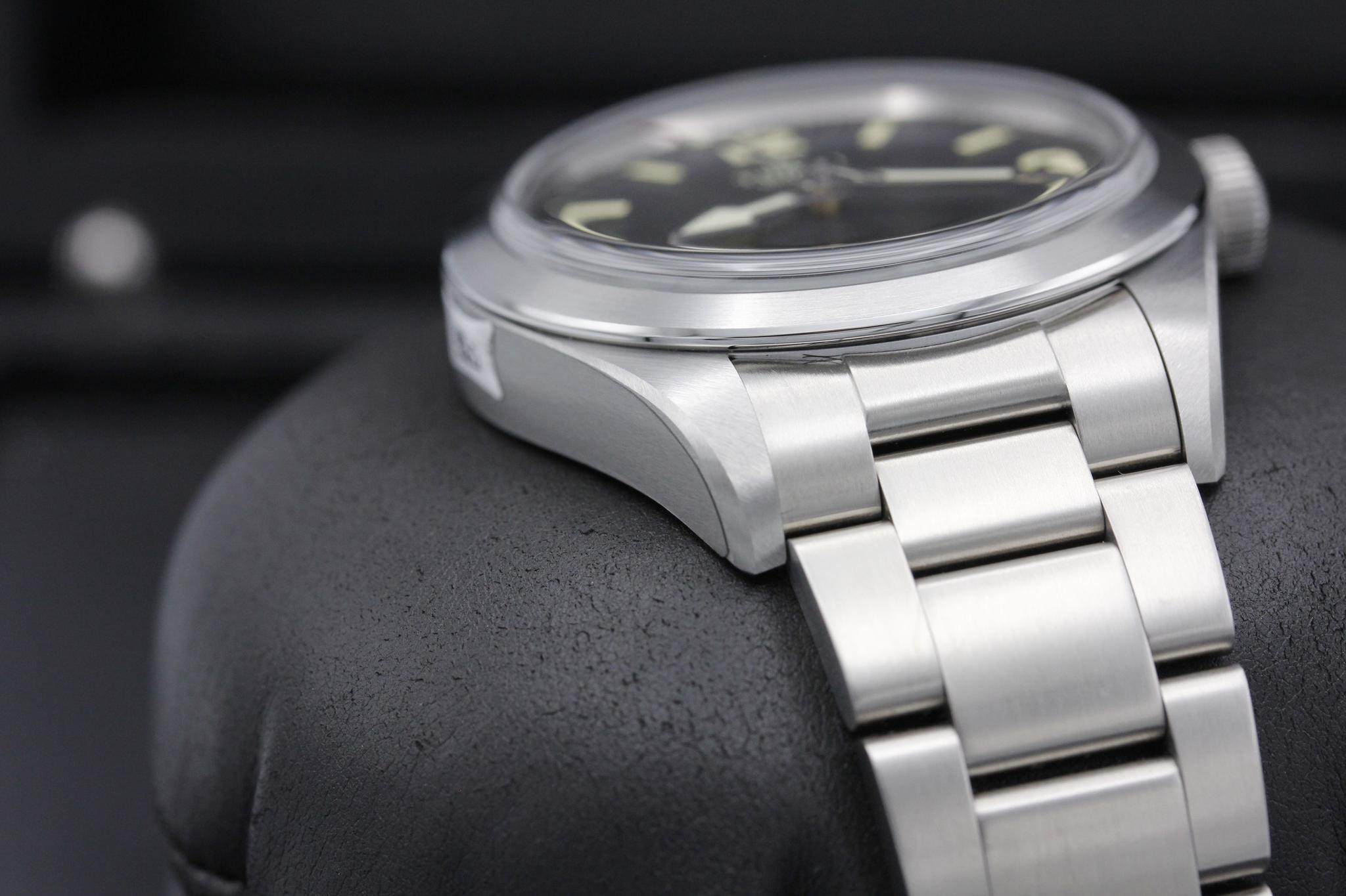 Watch Image 6