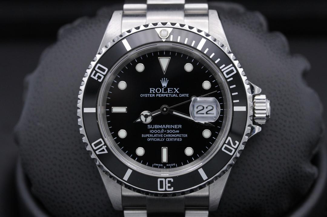 Rolex Submariner Date 16610