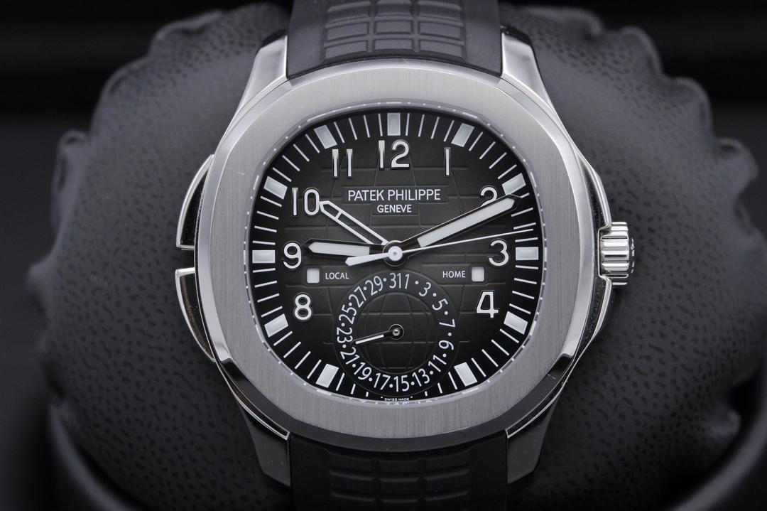 Patek Philippe Aquanaut Travel Time 5164