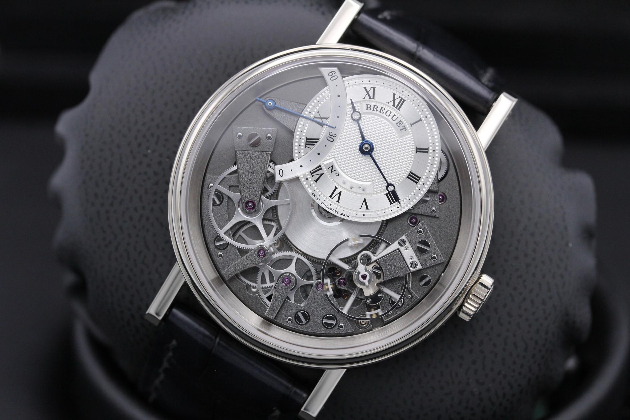 Watch Image 10