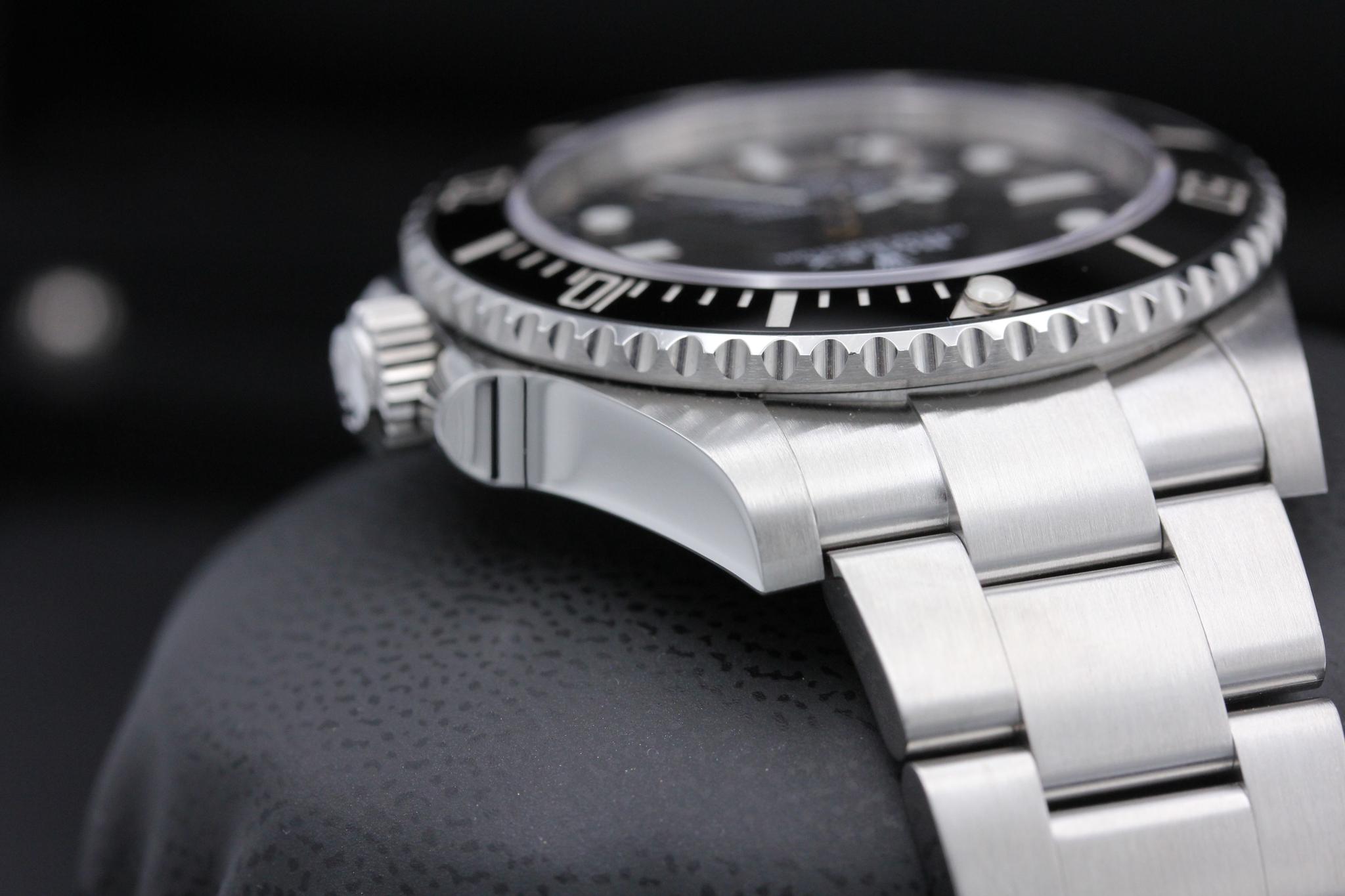 Watch Image 4