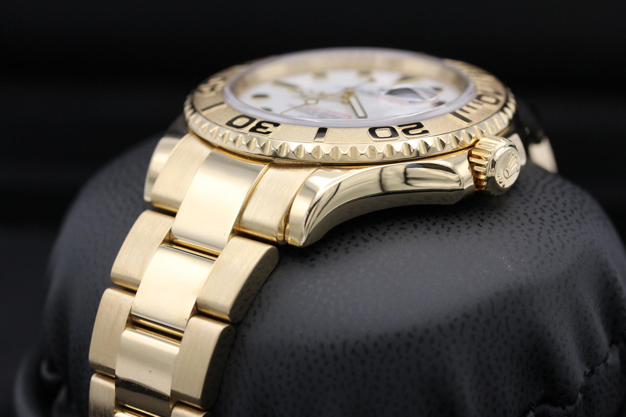 Watch Image 2