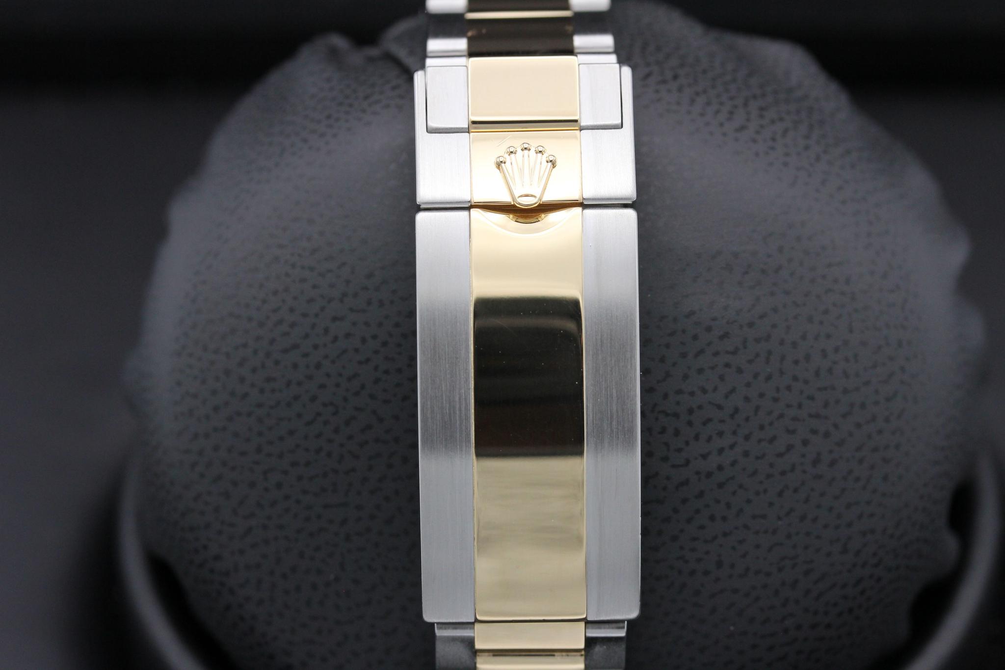Watch Image 8