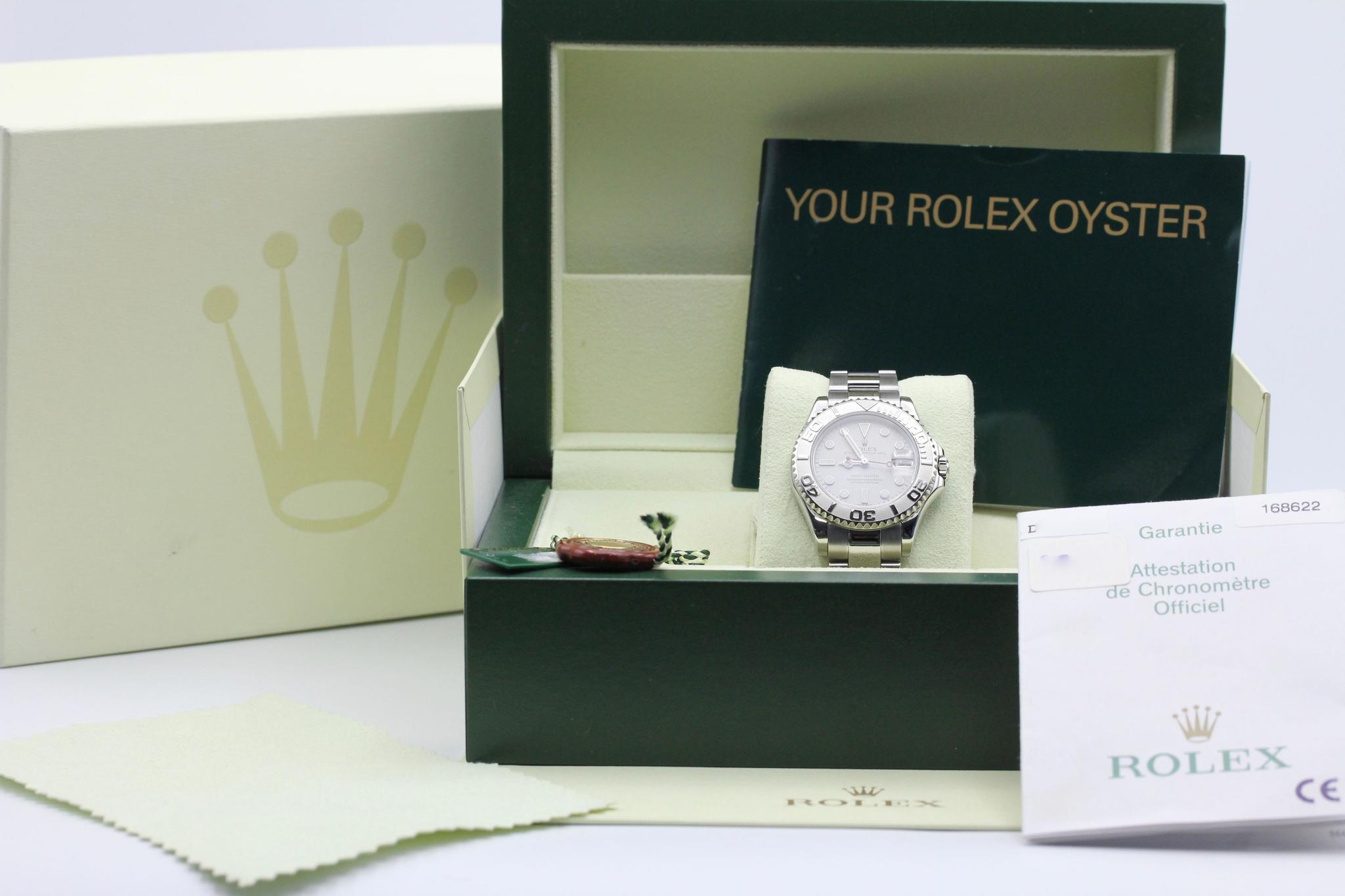 Watch Image 12