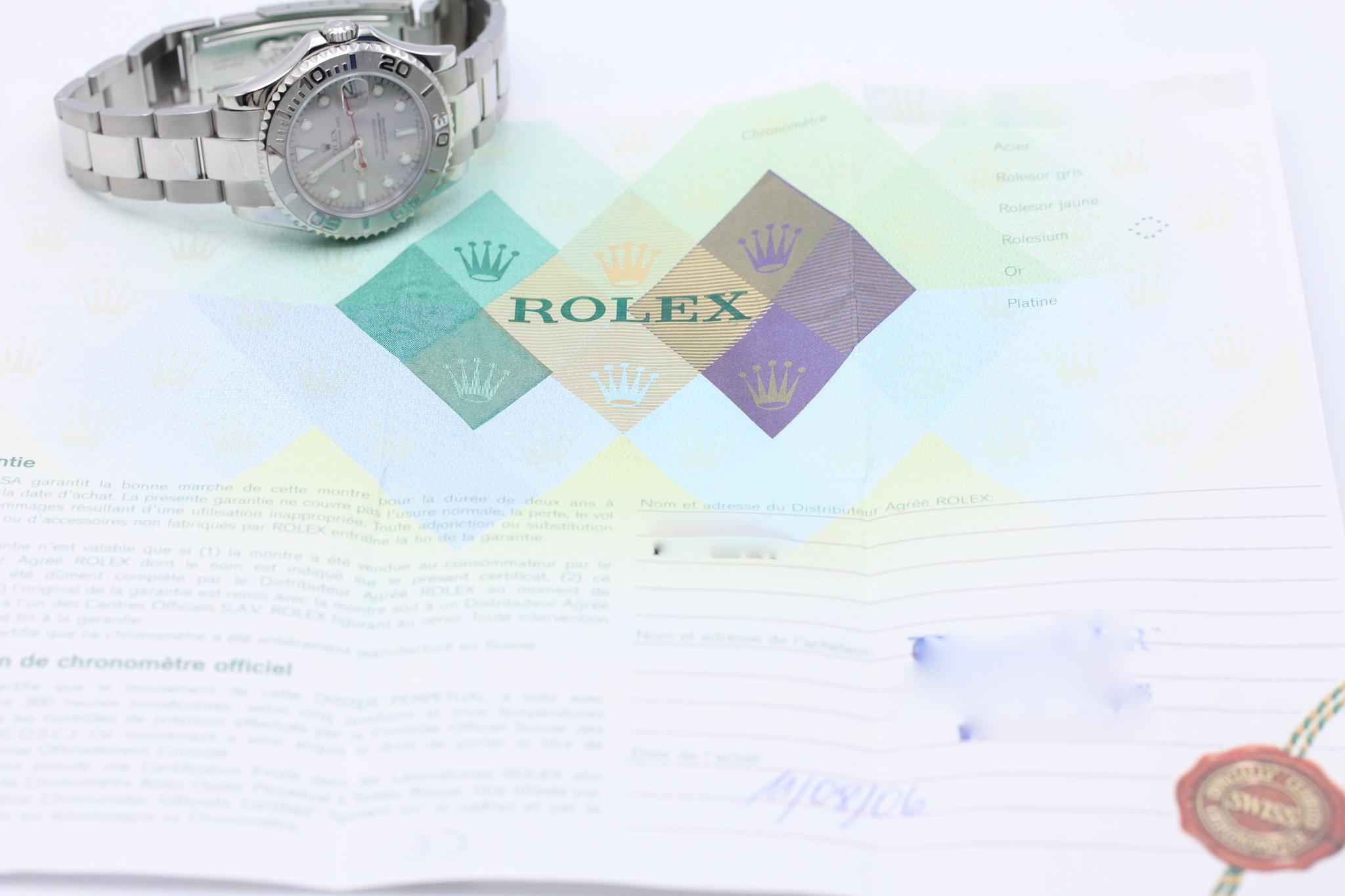 Watch Image 11