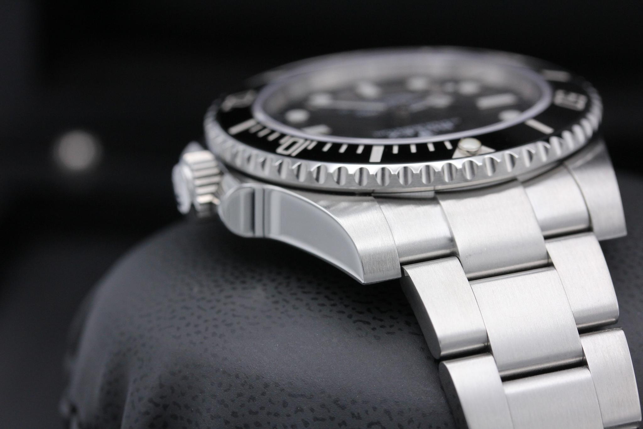 Watch Image 4