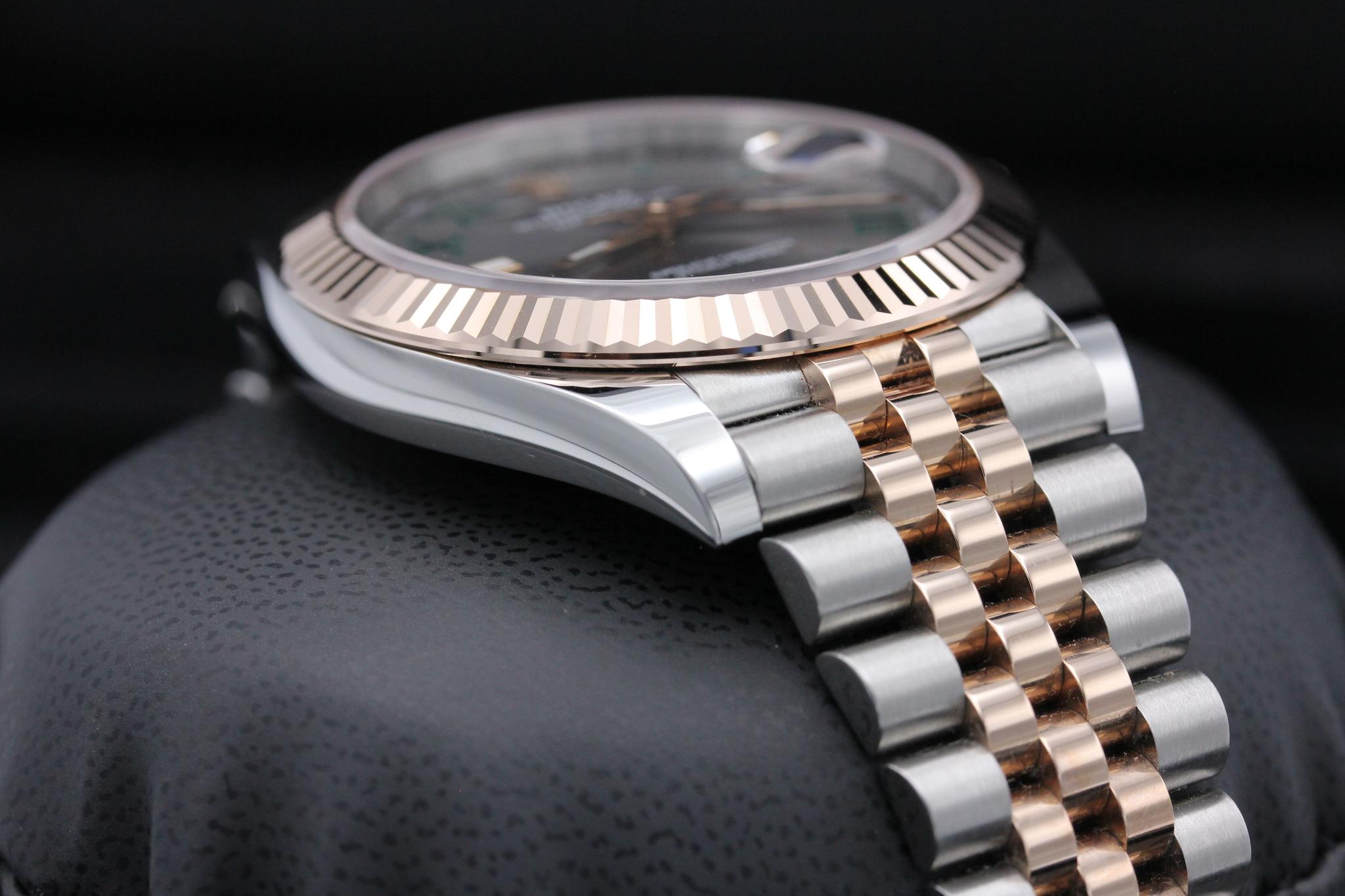 Watch Image 6