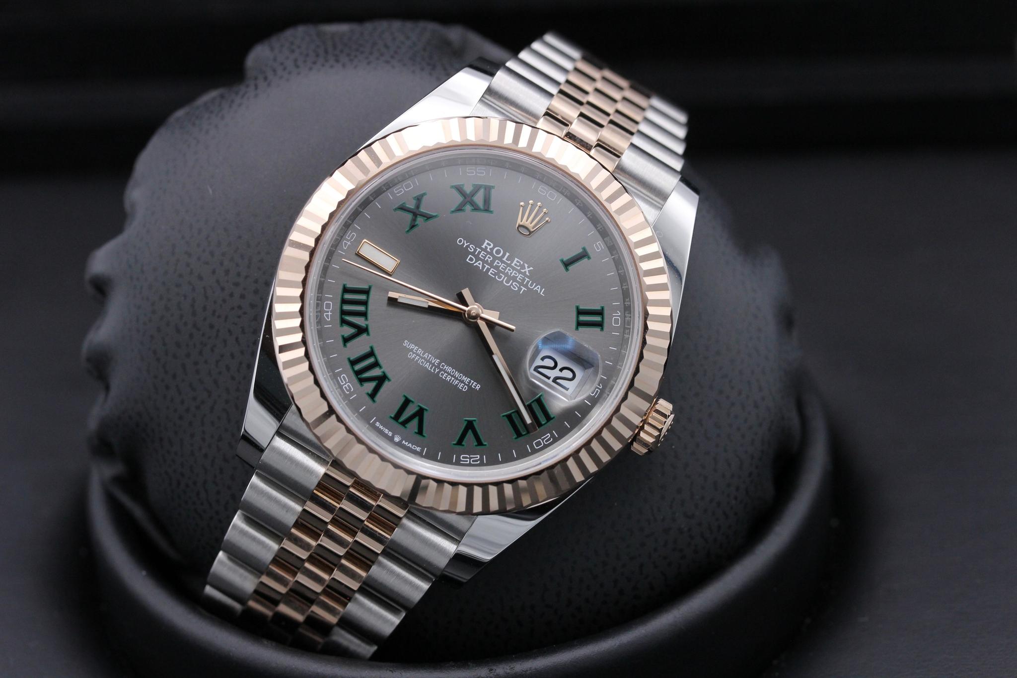 Watch Image 9