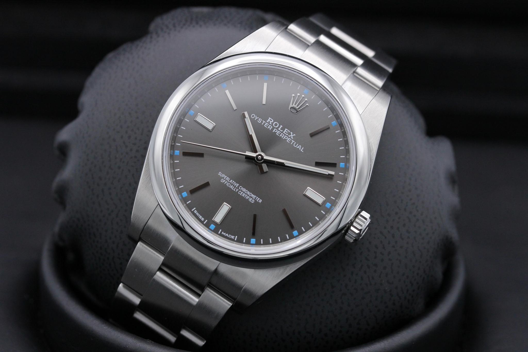 Watch Image 9