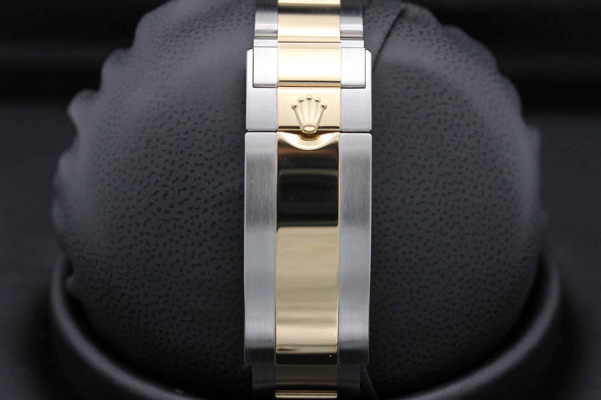 Watch Image 8