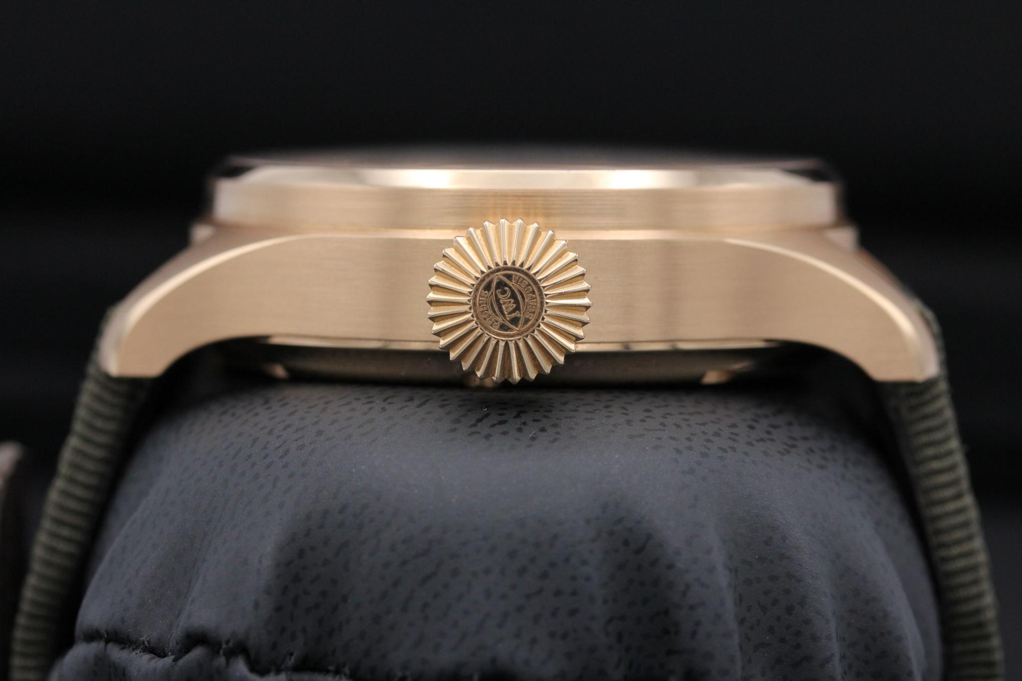 Watch Image 3