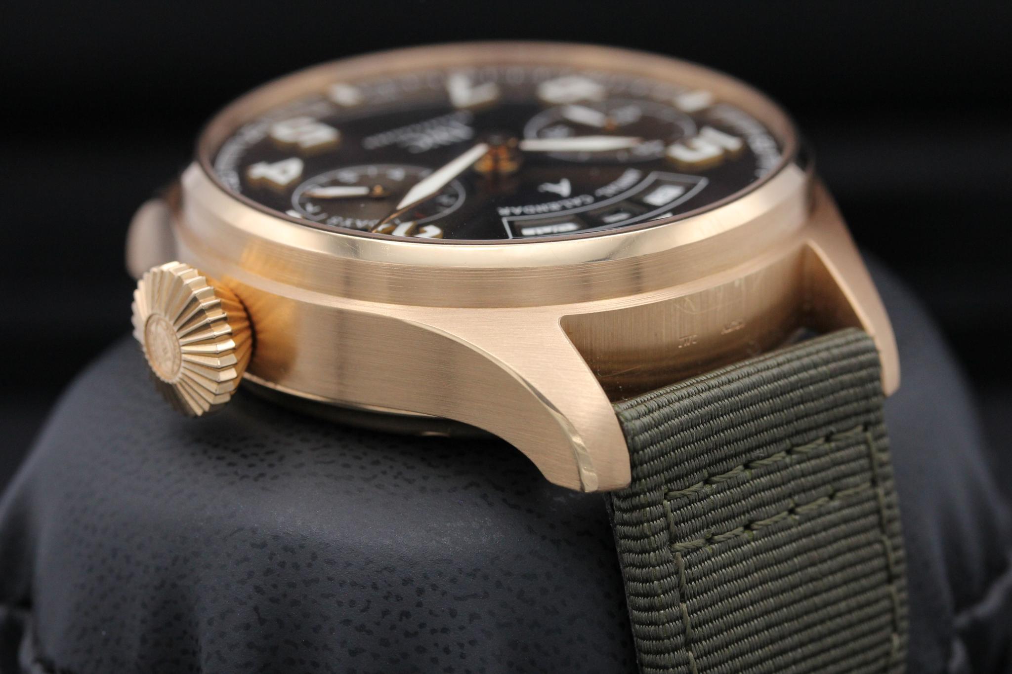 Watch Image 4