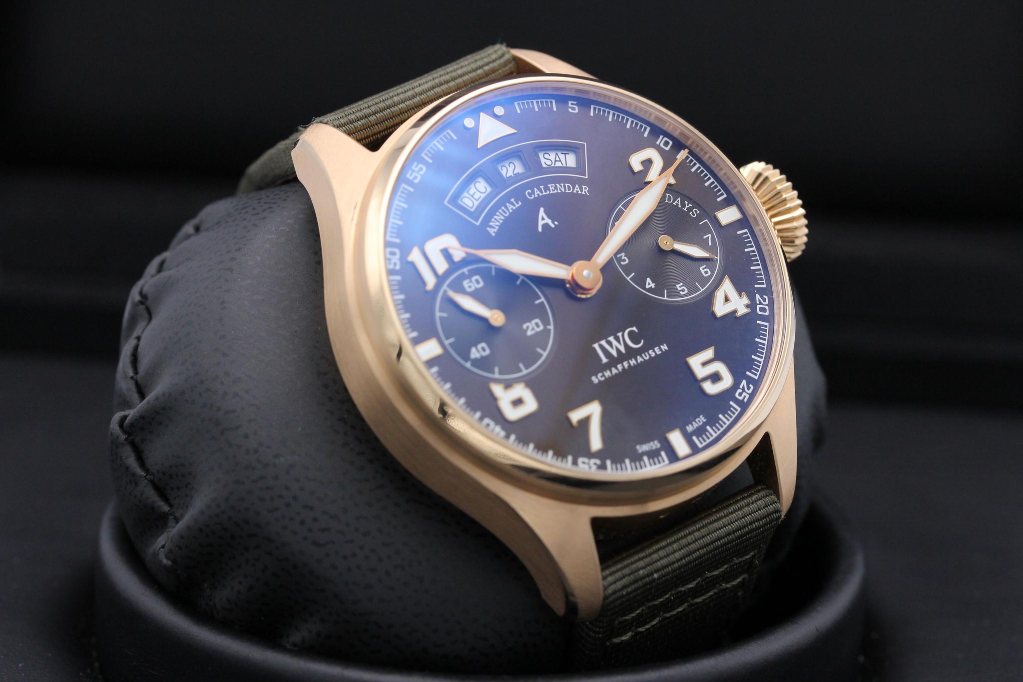 Watch Image 10