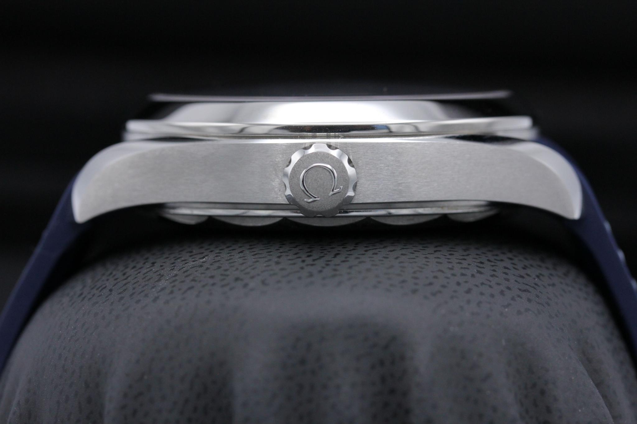 Watch Image 3