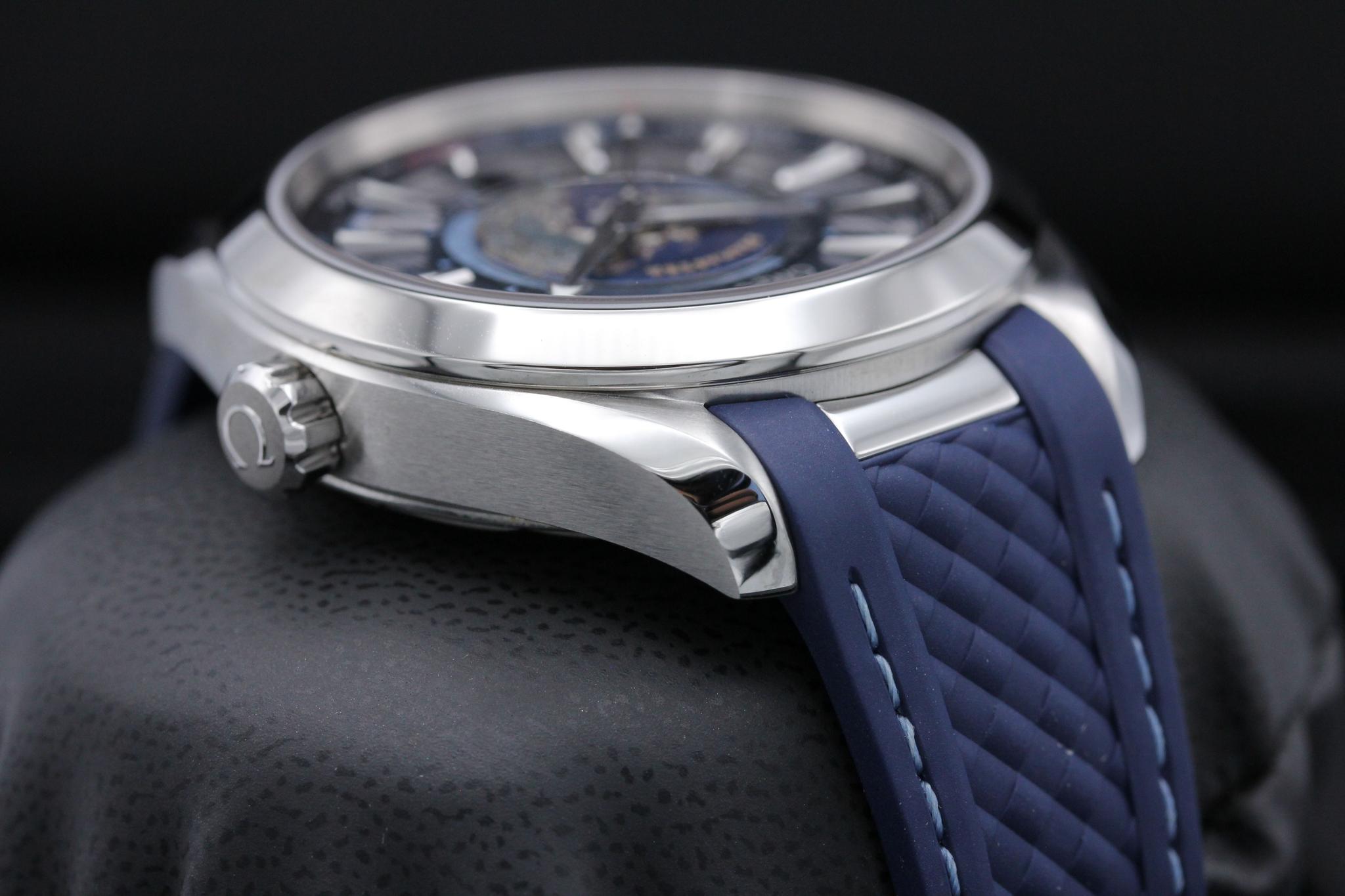 Watch Image 4
