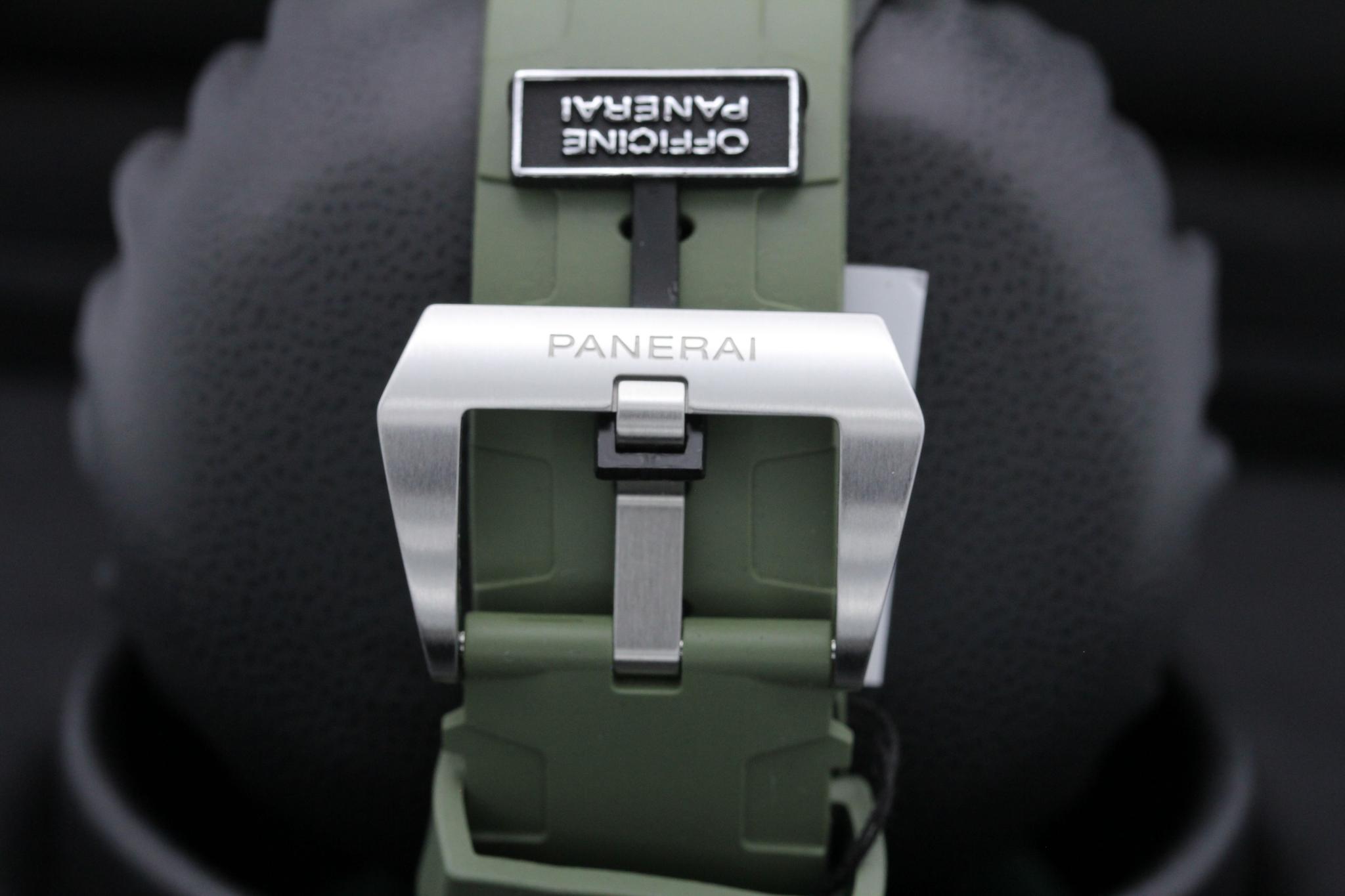 Watch Image 7