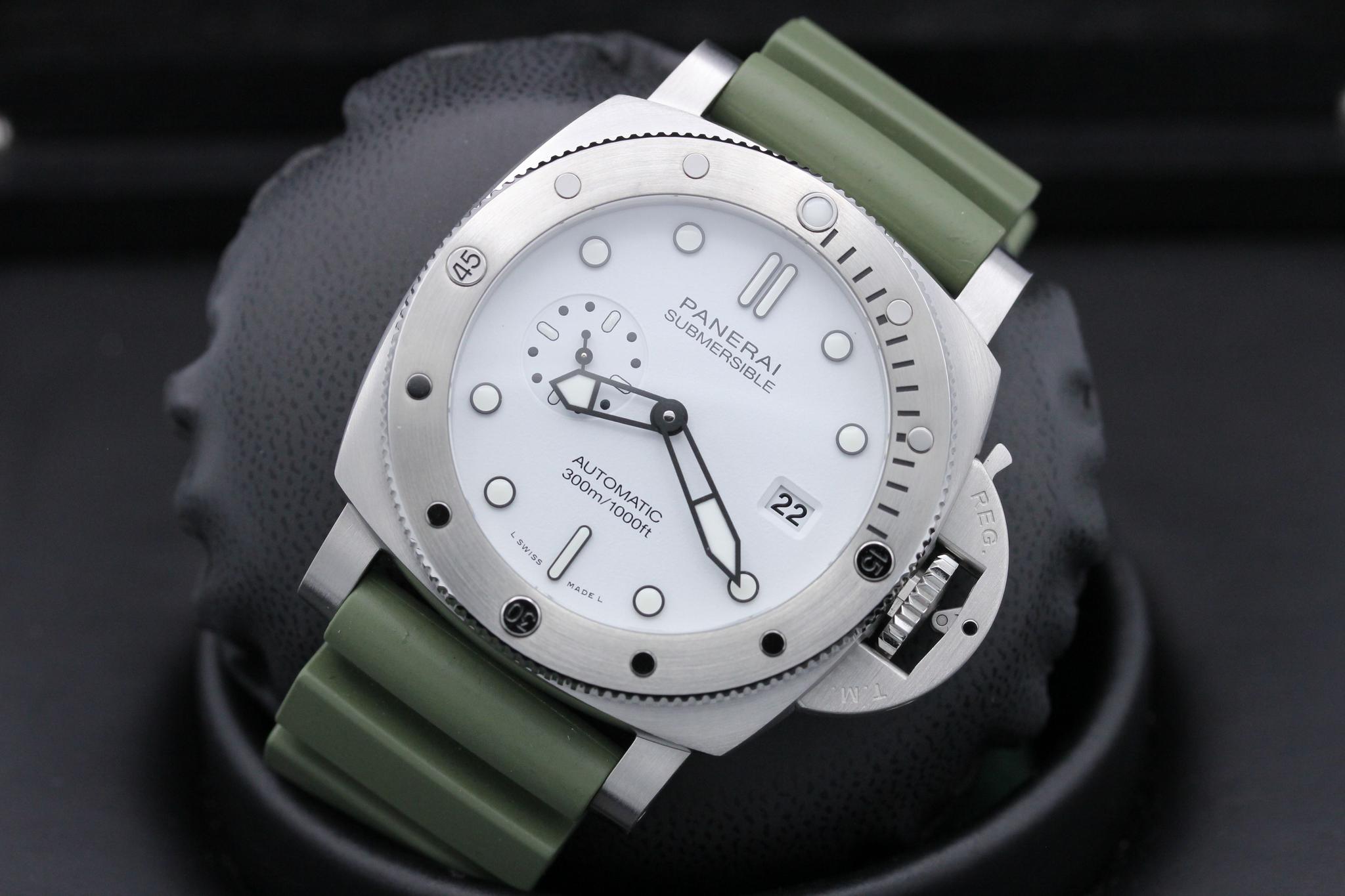Watch Image 9