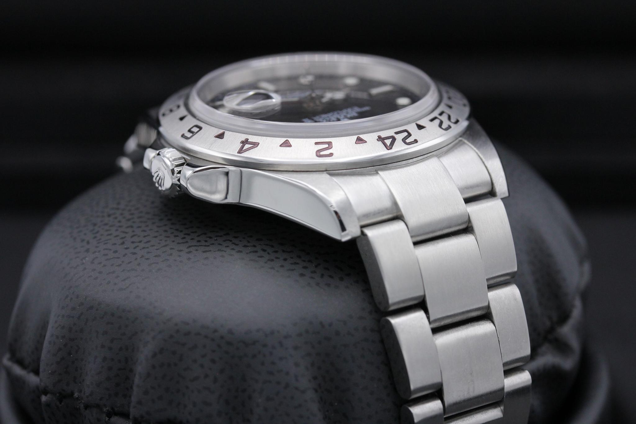 Watch Image 4