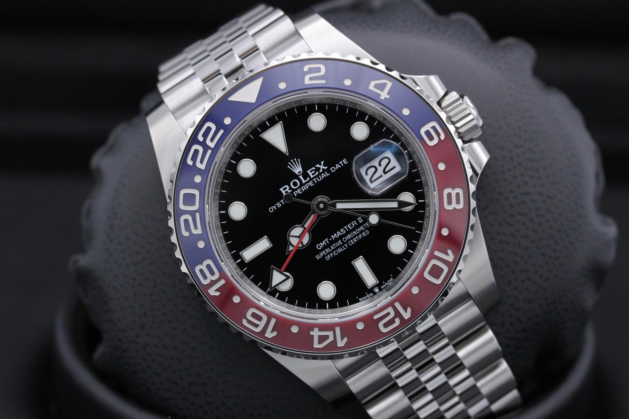 Watch Image 9