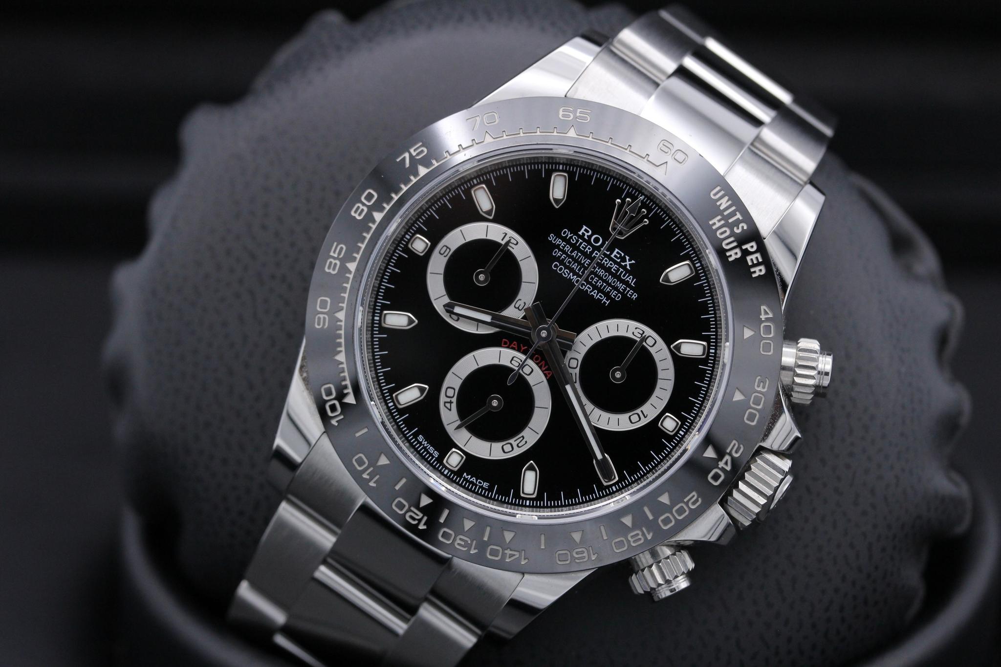 Watch Image 10