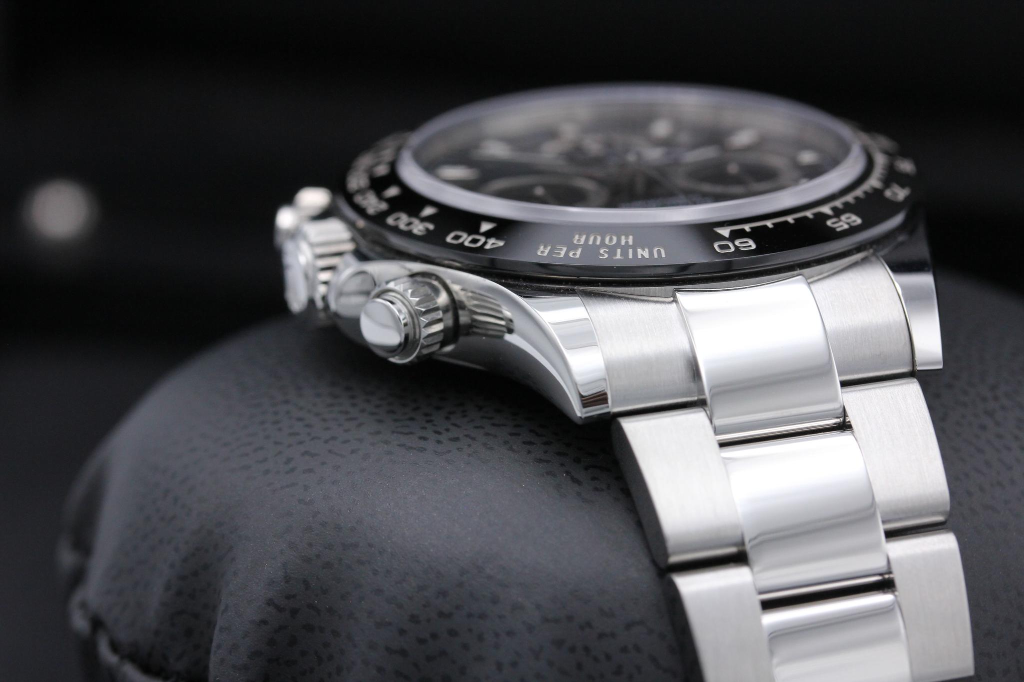 Watch Image 4