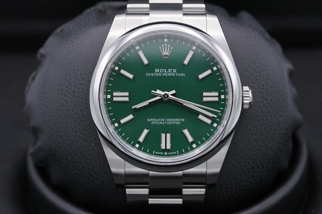 Rolex Oyster Perpetual 124300