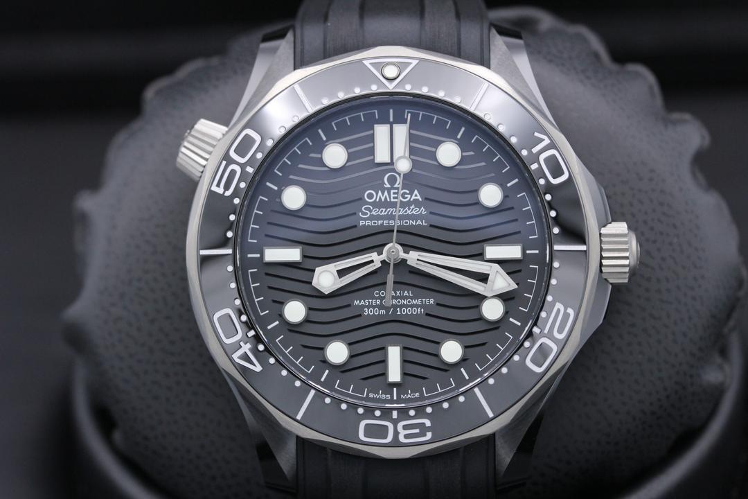 Omega Seamaster Diver 300m Ceramic 210.92.44.20.01.001