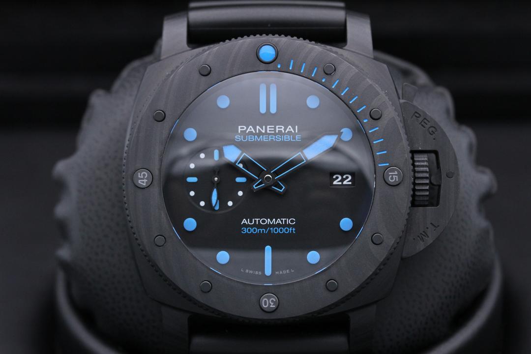 Panerai Submersible Carbotech Pam 1616