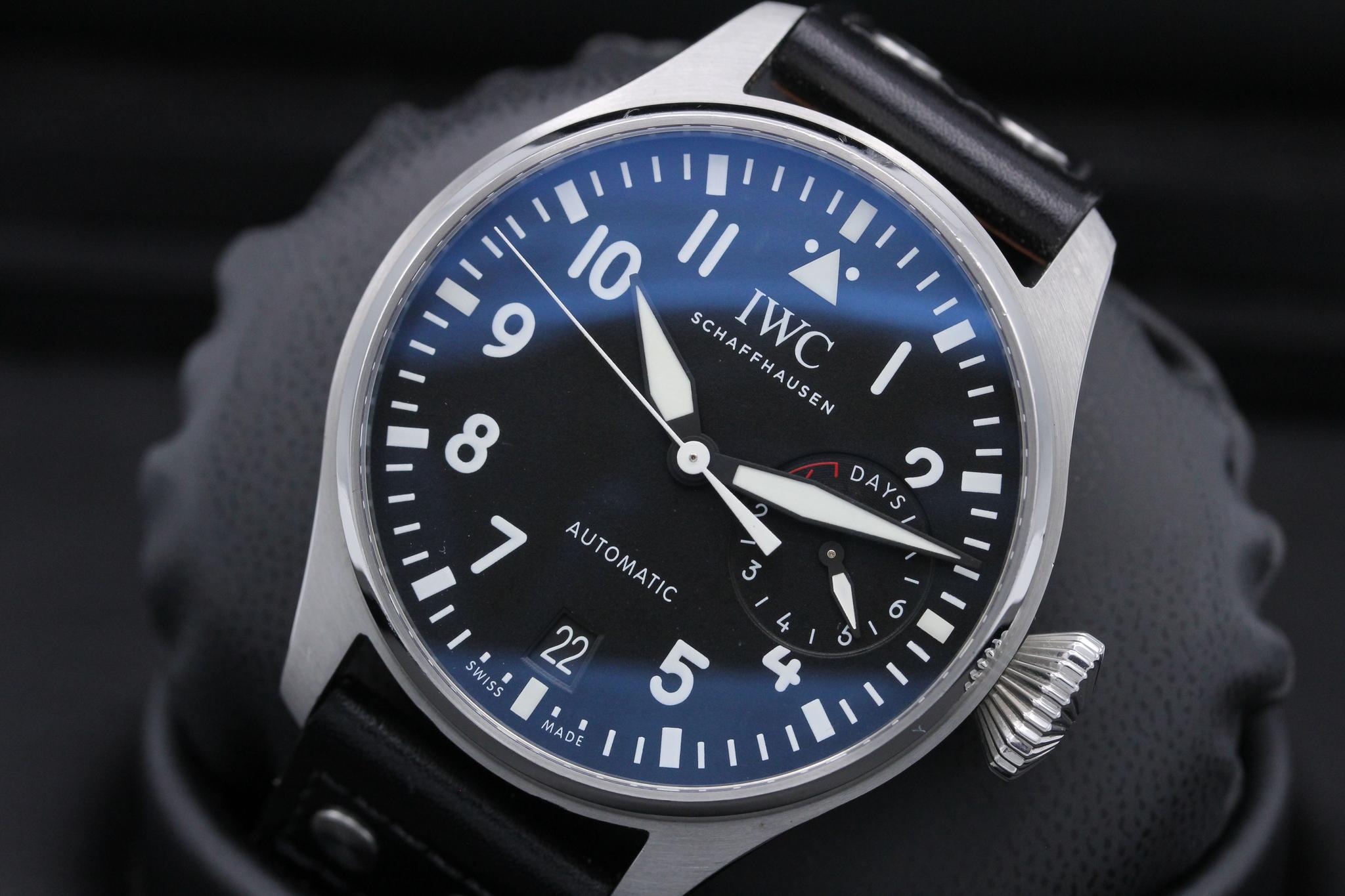 Watch Image 10