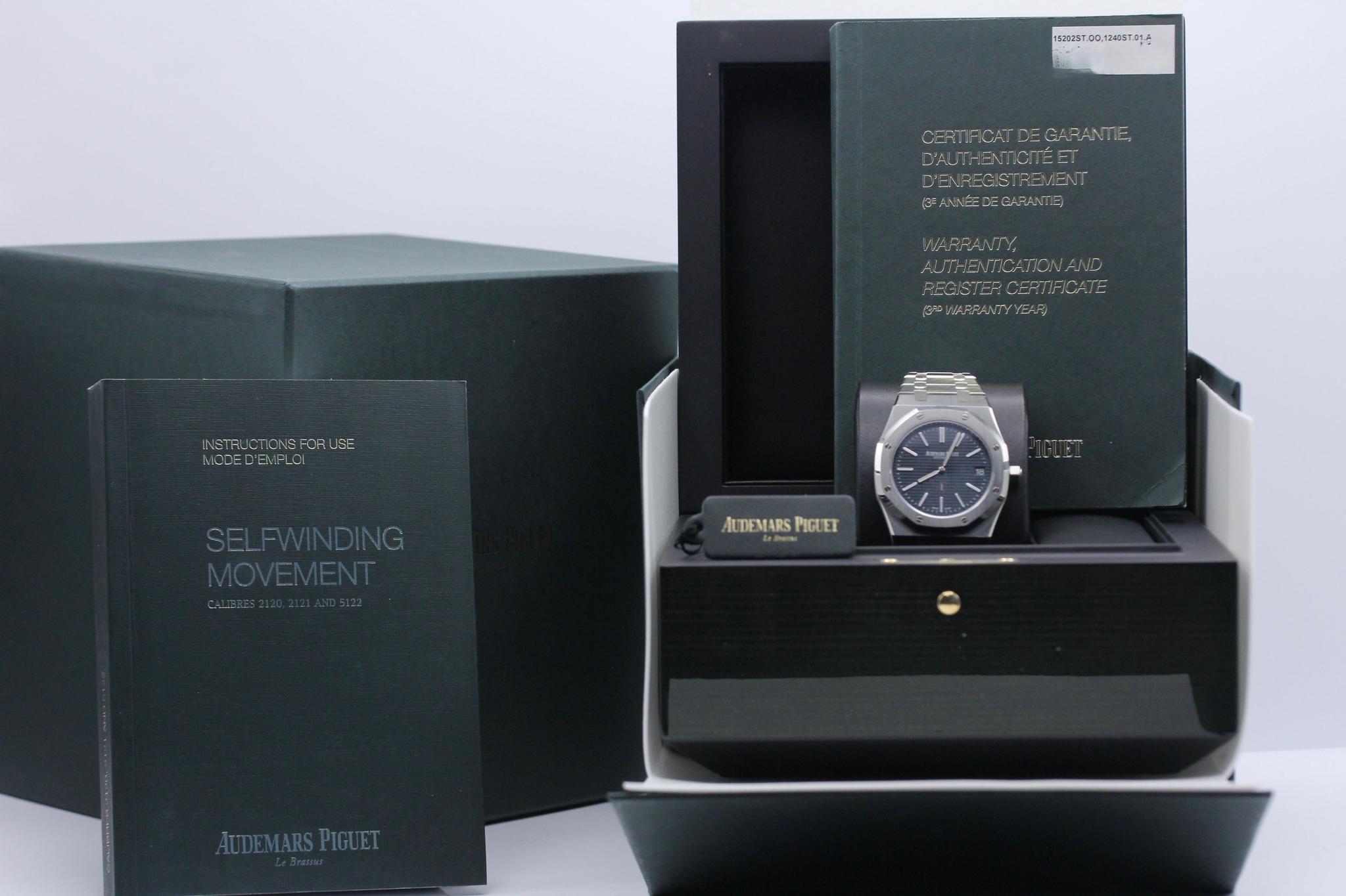 Watch Image 12