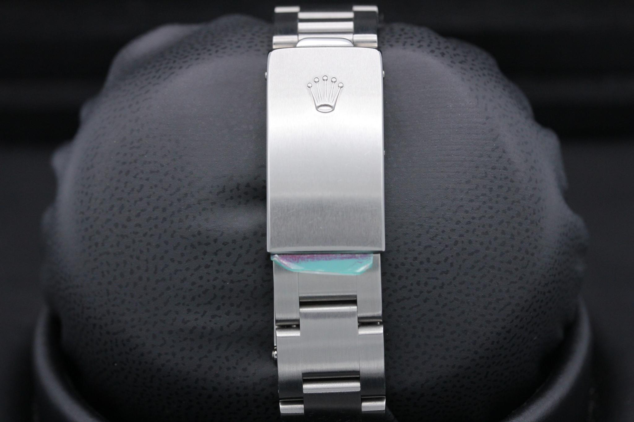 Watch Image 8