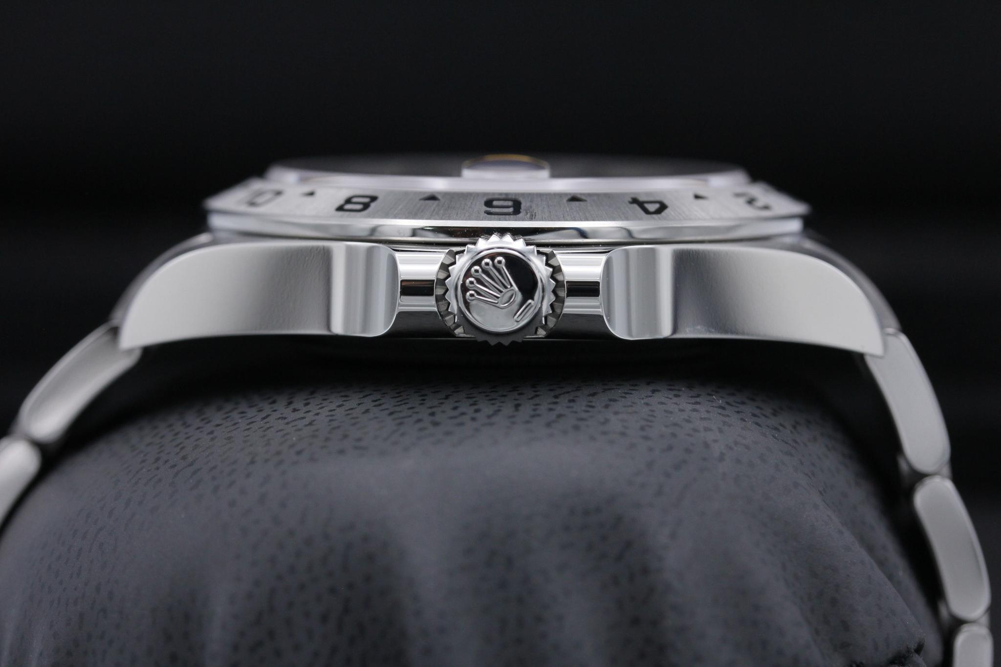 Watch Image 3