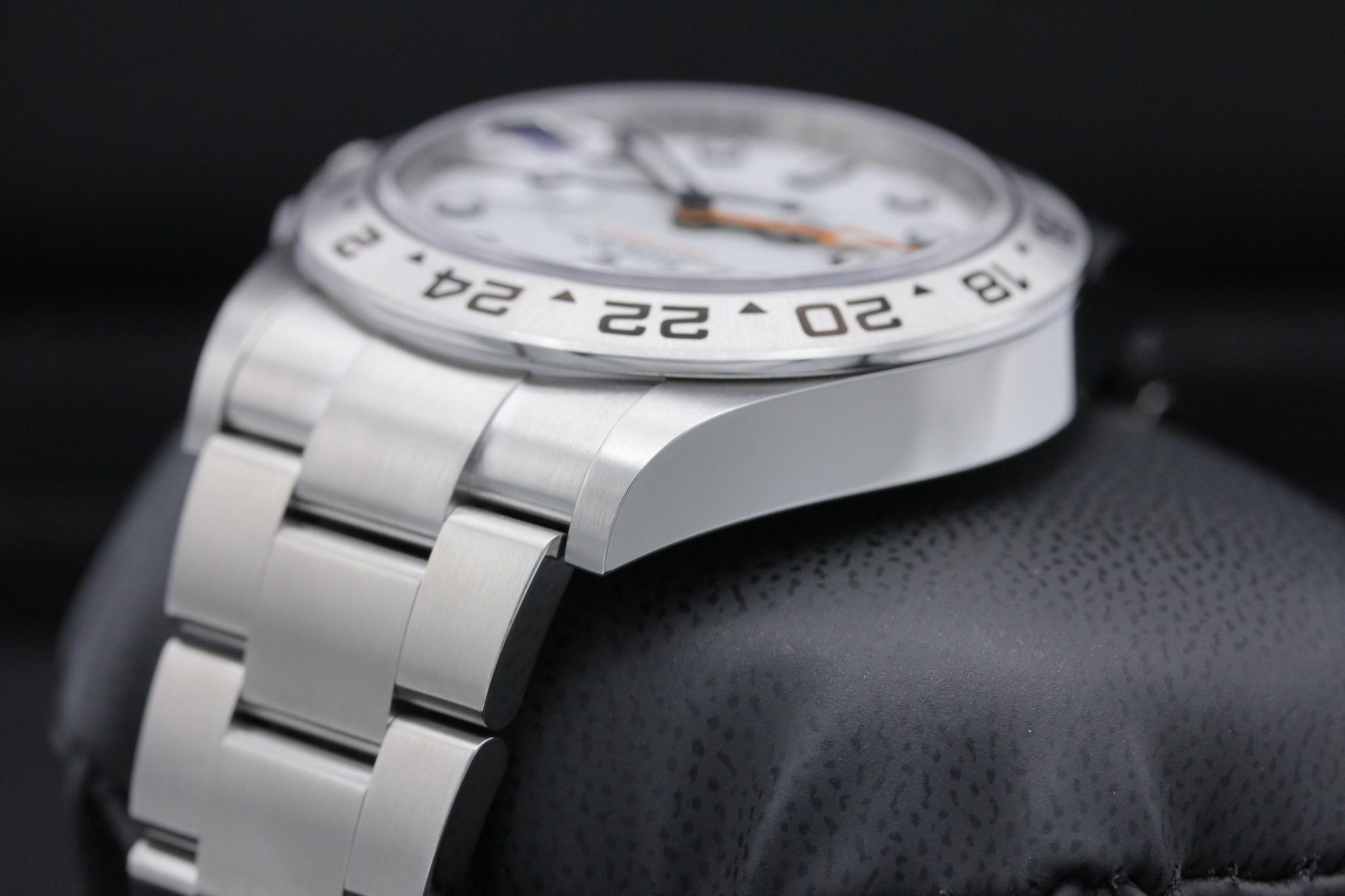 Watch Image 5
