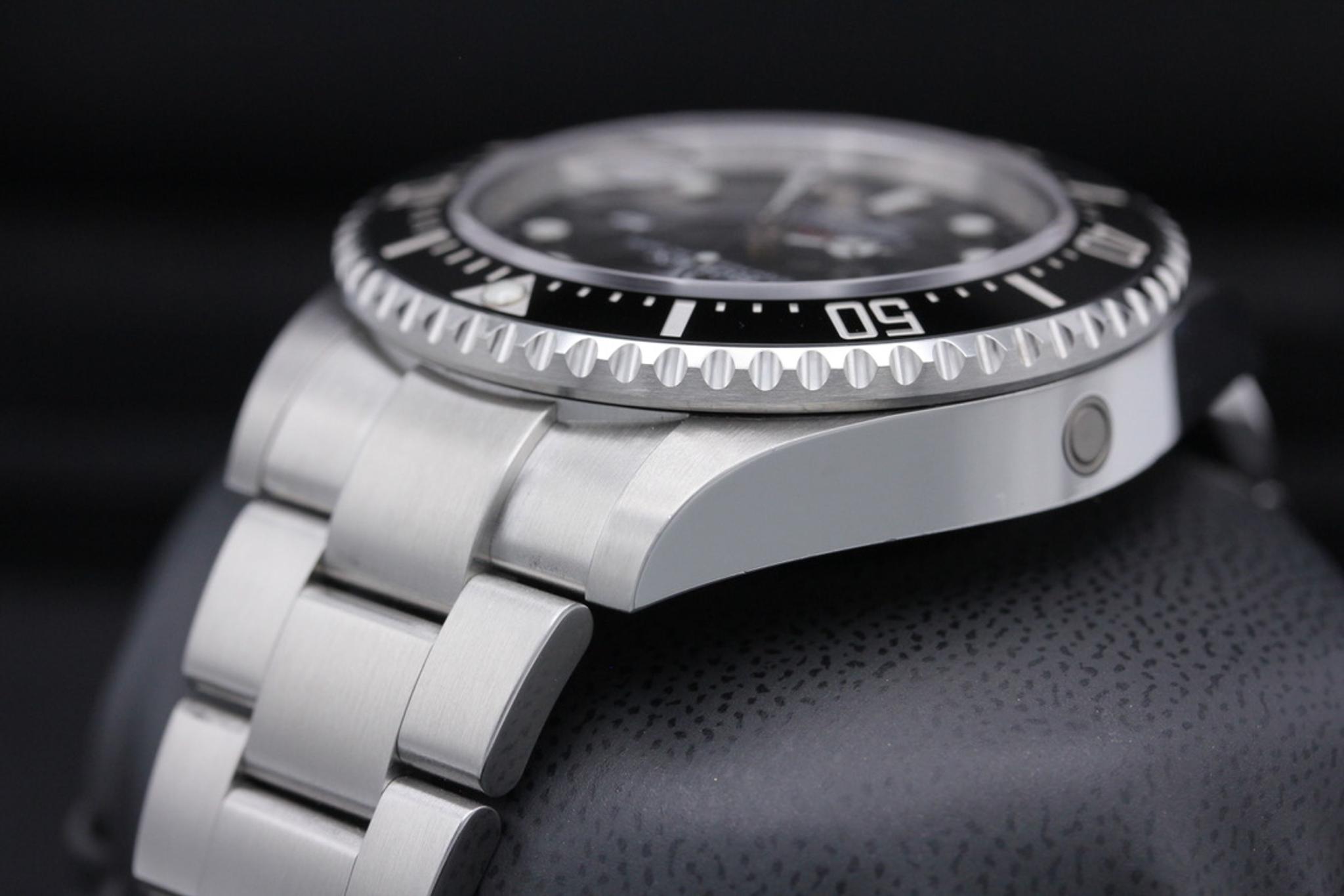 Watch Image 5