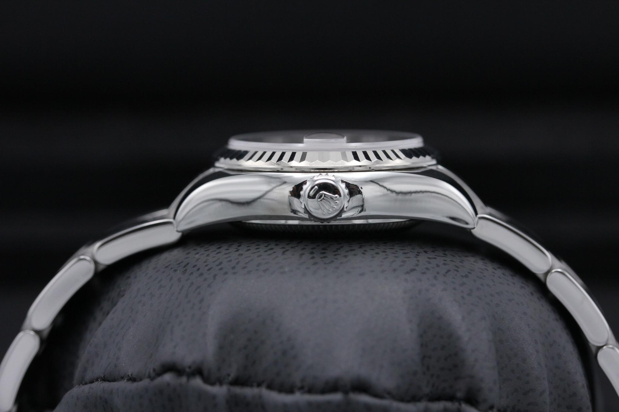 Watch Image 3